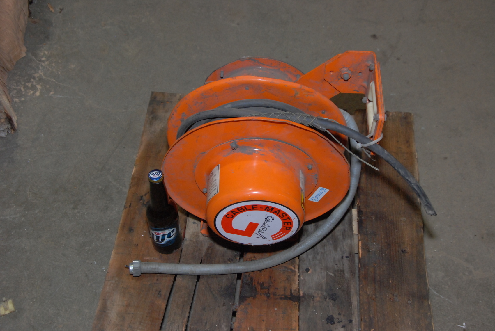 Gleason Reel C14B04B1104 Cable Master Reel,600V,12 Amps