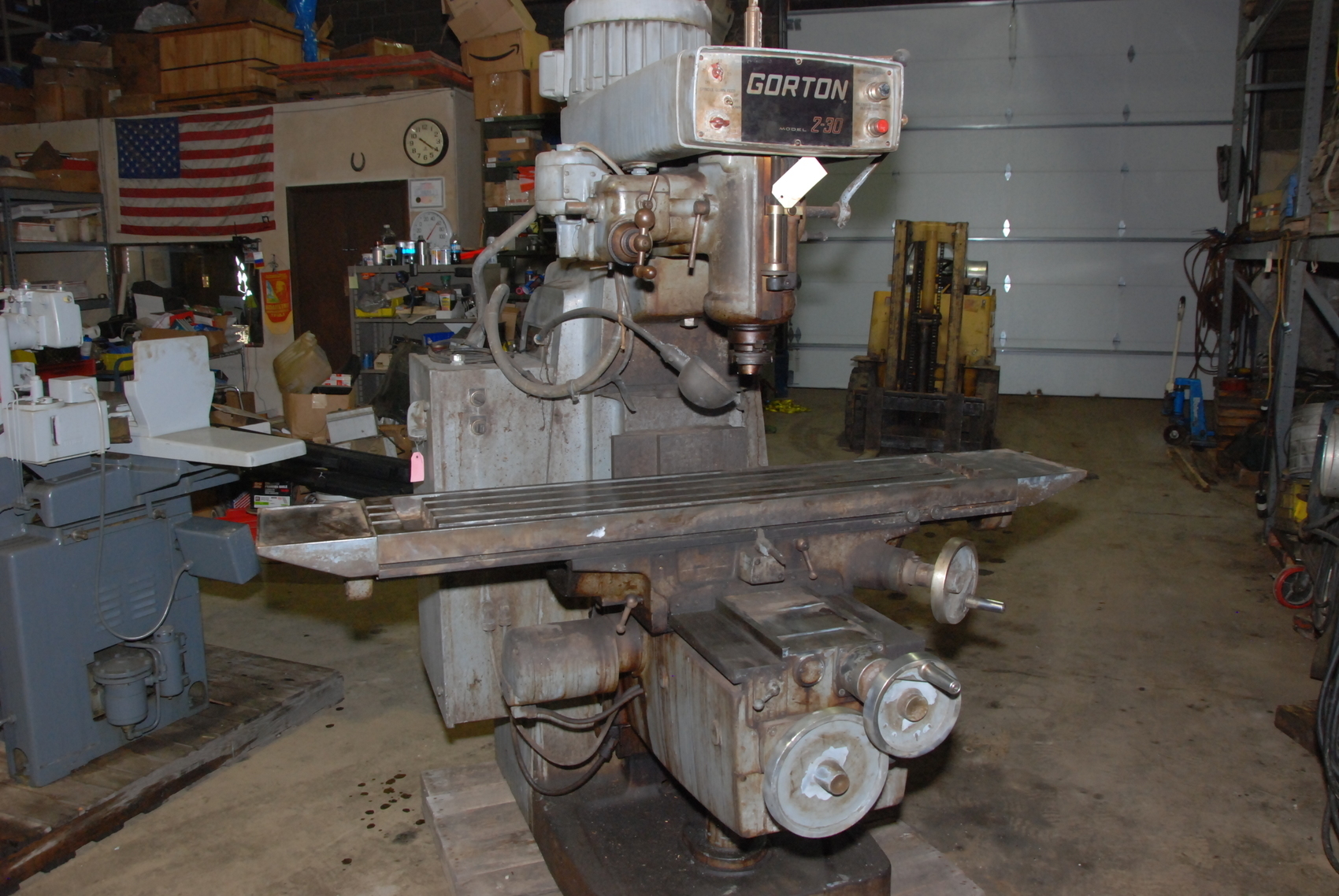 Gorton model 2-30 vertical milling machine