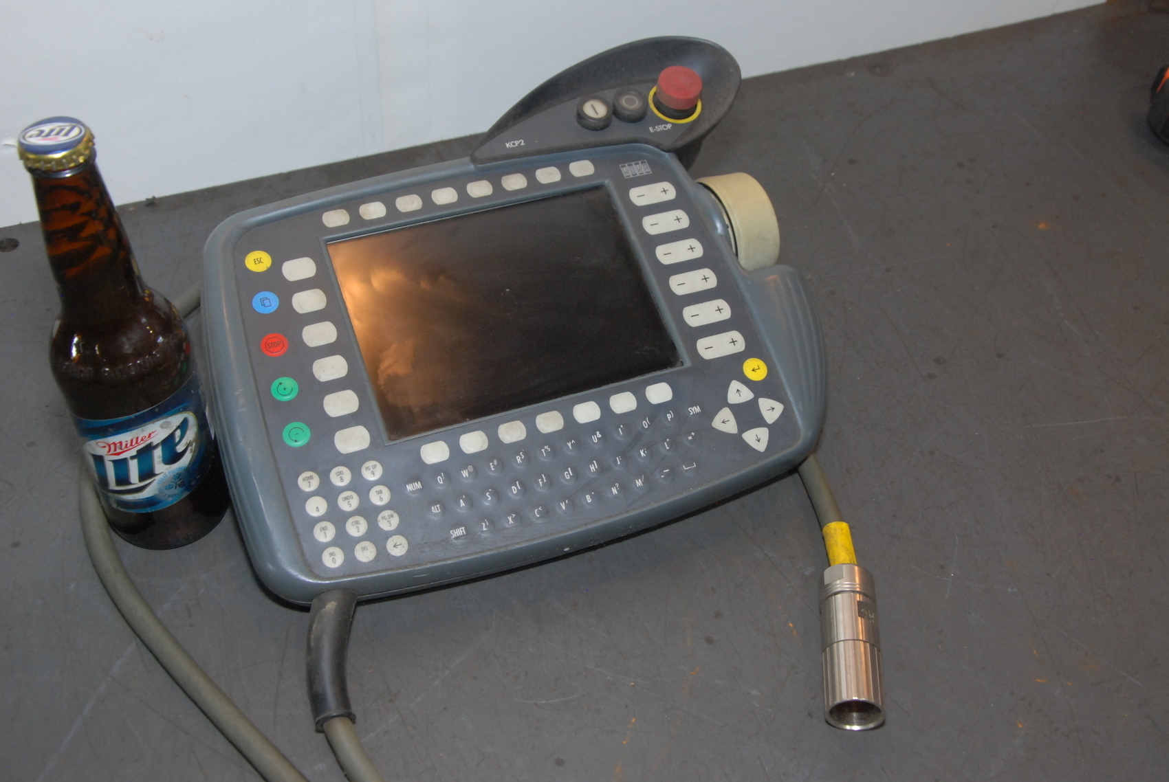 KUKA KCP2 Roboter Teach Pendant Panel