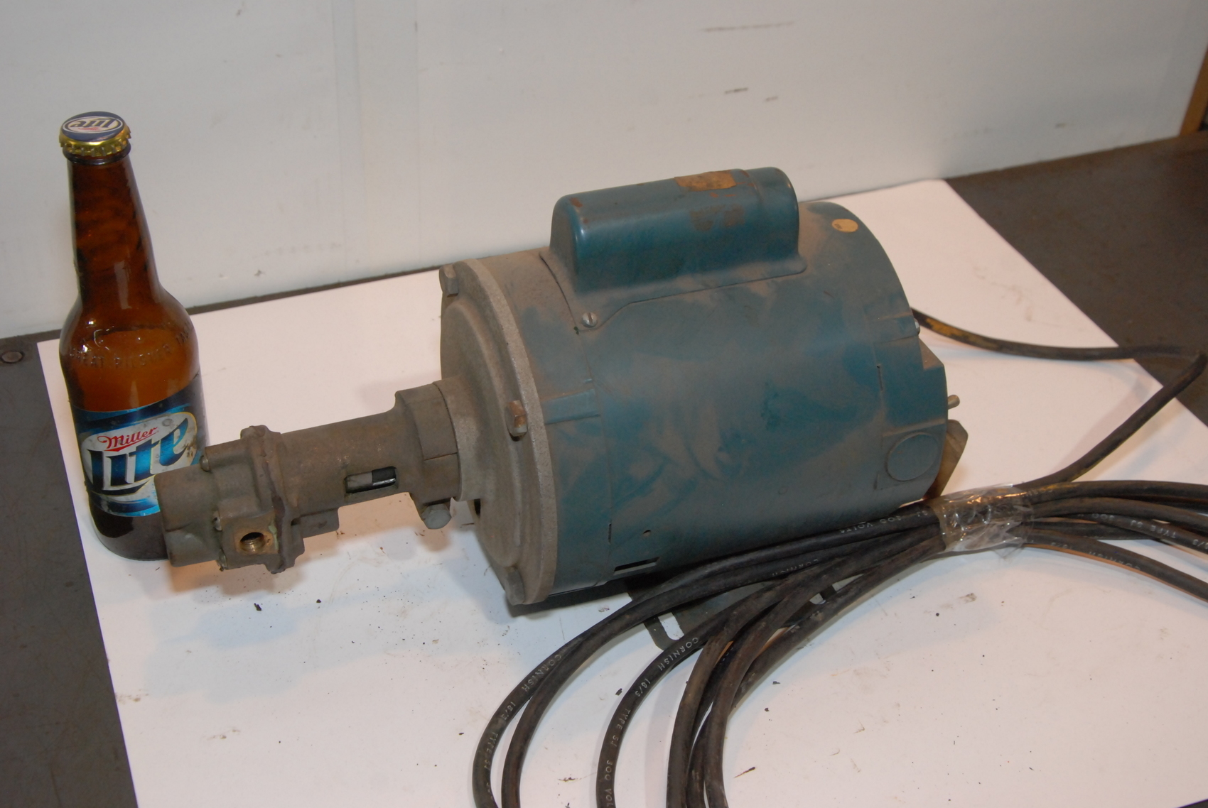 Reliance single phase E54825 1/4HP 1PH 115/230 bronze pump carbonator