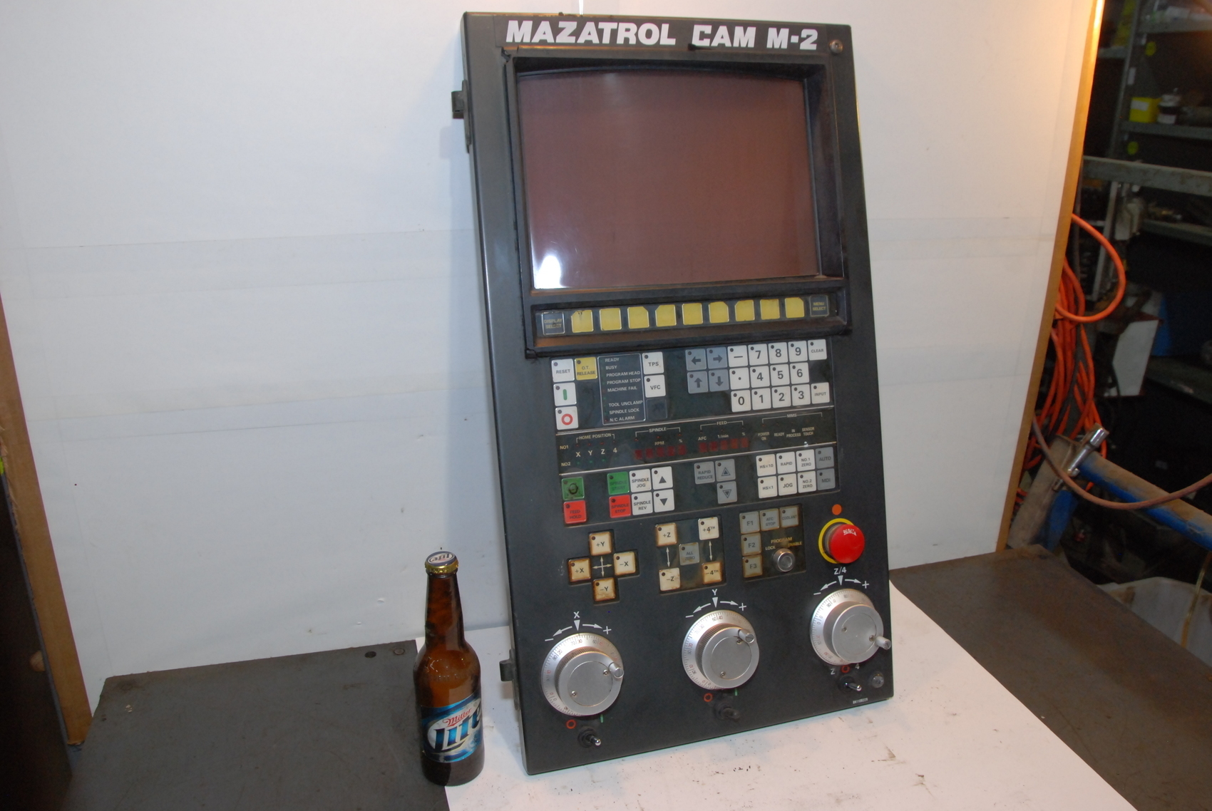 MAZATROL CAM M-2 CONTROL INTERFACE STATION