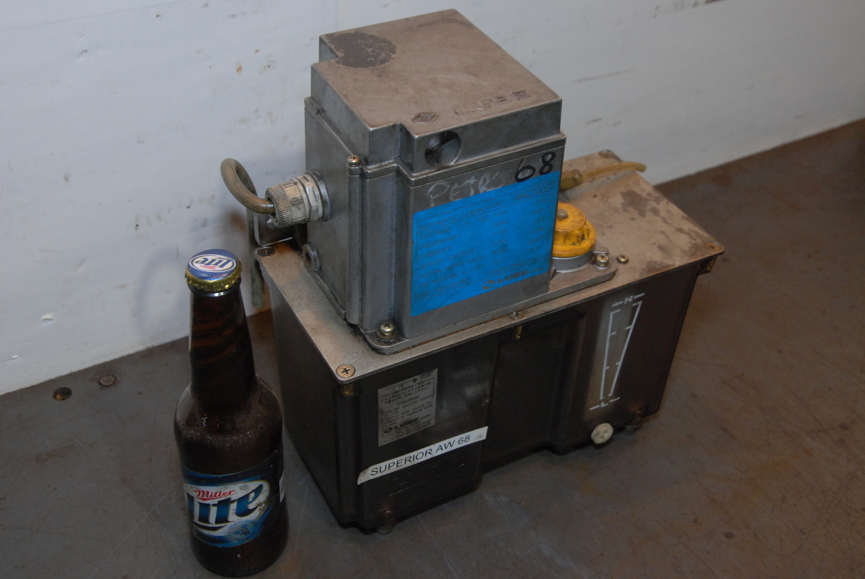 50/60HZ Used AMZ100S Automatic Lubricator 100V WARRANTY Lube Corp 