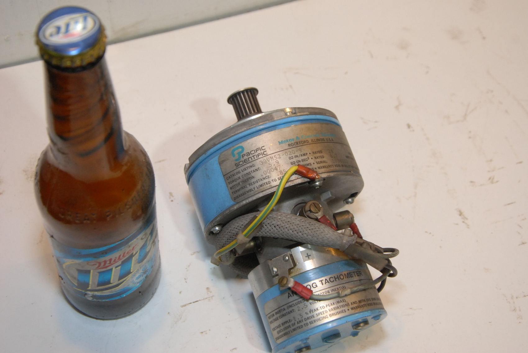 Pacific Scientific Servo Motor ESCAP LBK-705-1000 33VM52-020-9