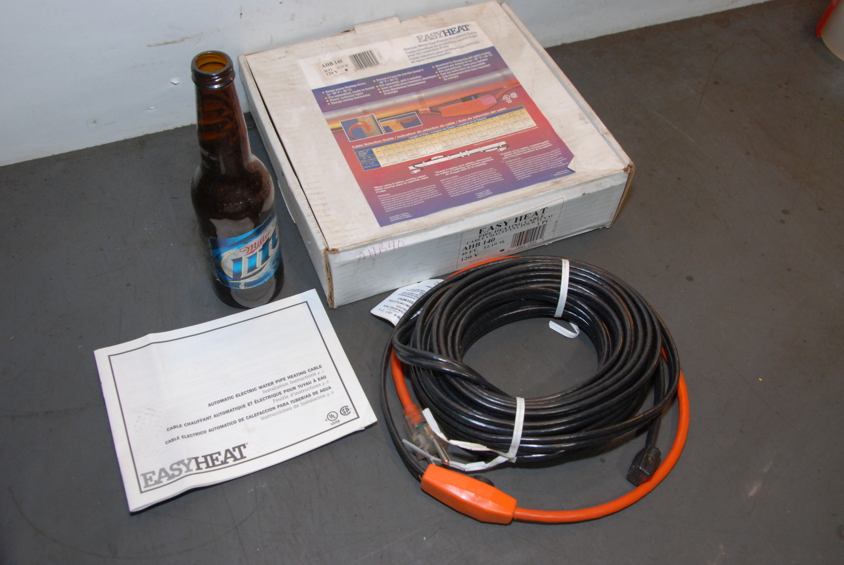 NEW EASY HEAT AHB-140 40 FOOT PIPE HEATING CABLE HEAT TAPE 40FT,120V