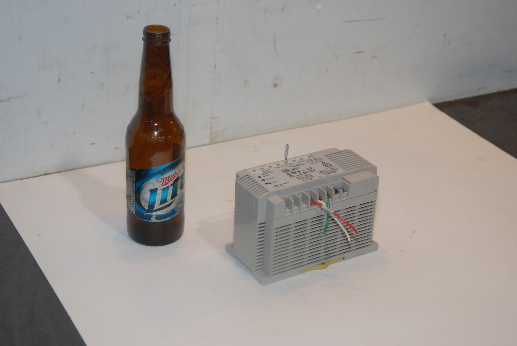 Omron S82K-10024 Power Supply S82K10024 24VDC 4.2A