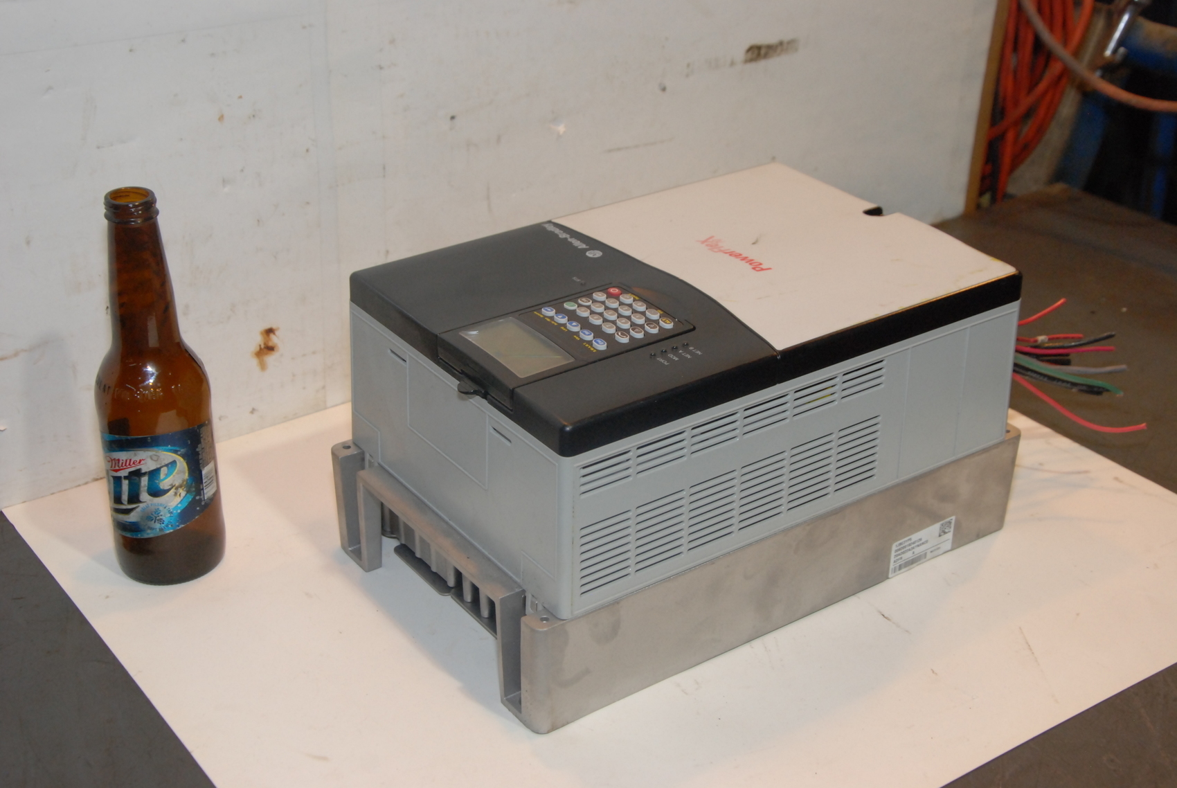 Allen-Bradley 20AD022A3AYNANC0 AC Drive PowerFlex 70 Ser.A