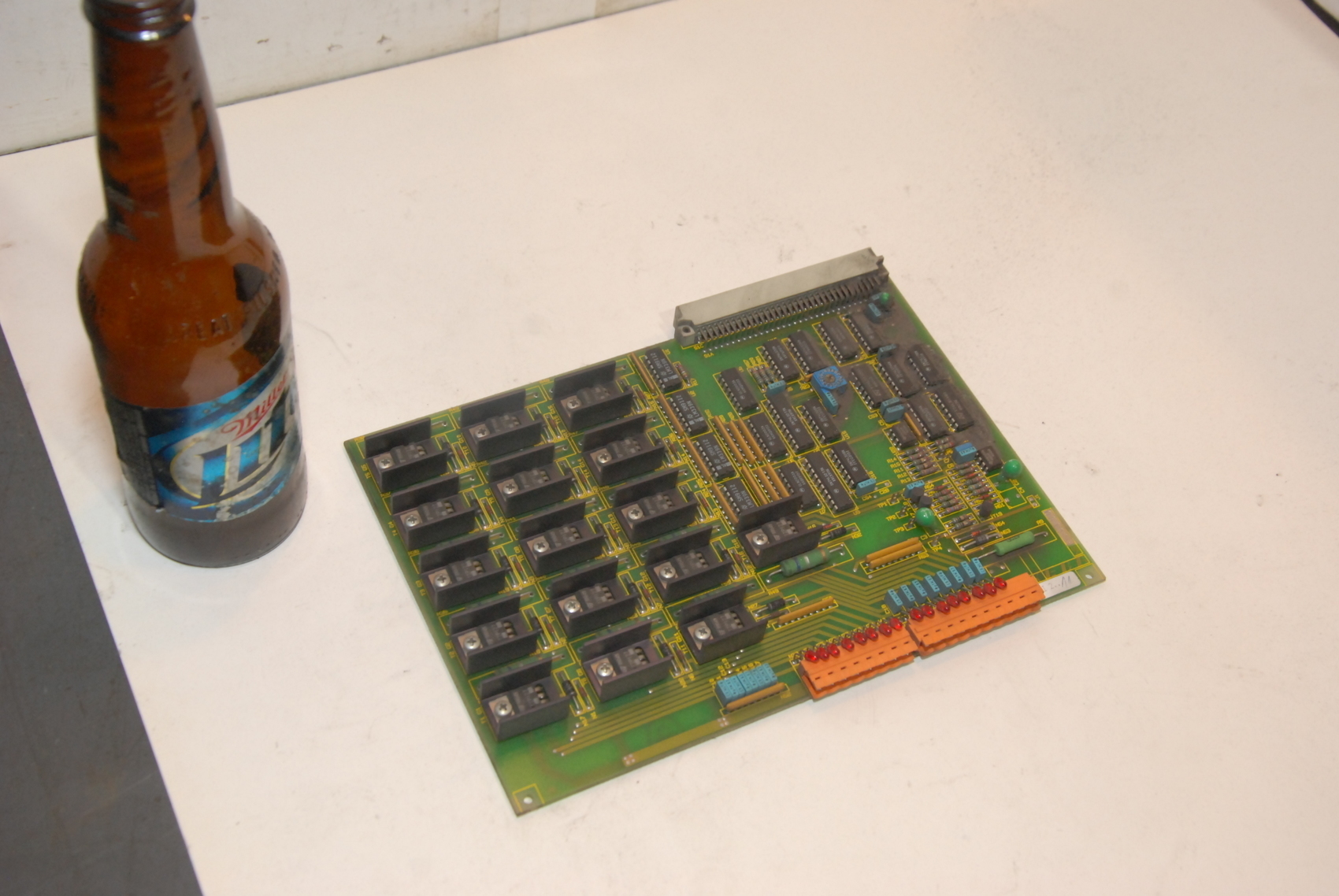 Elektronik BAU E-16-DIGOUT-PLUS 262-1456-85-B Circuit Board