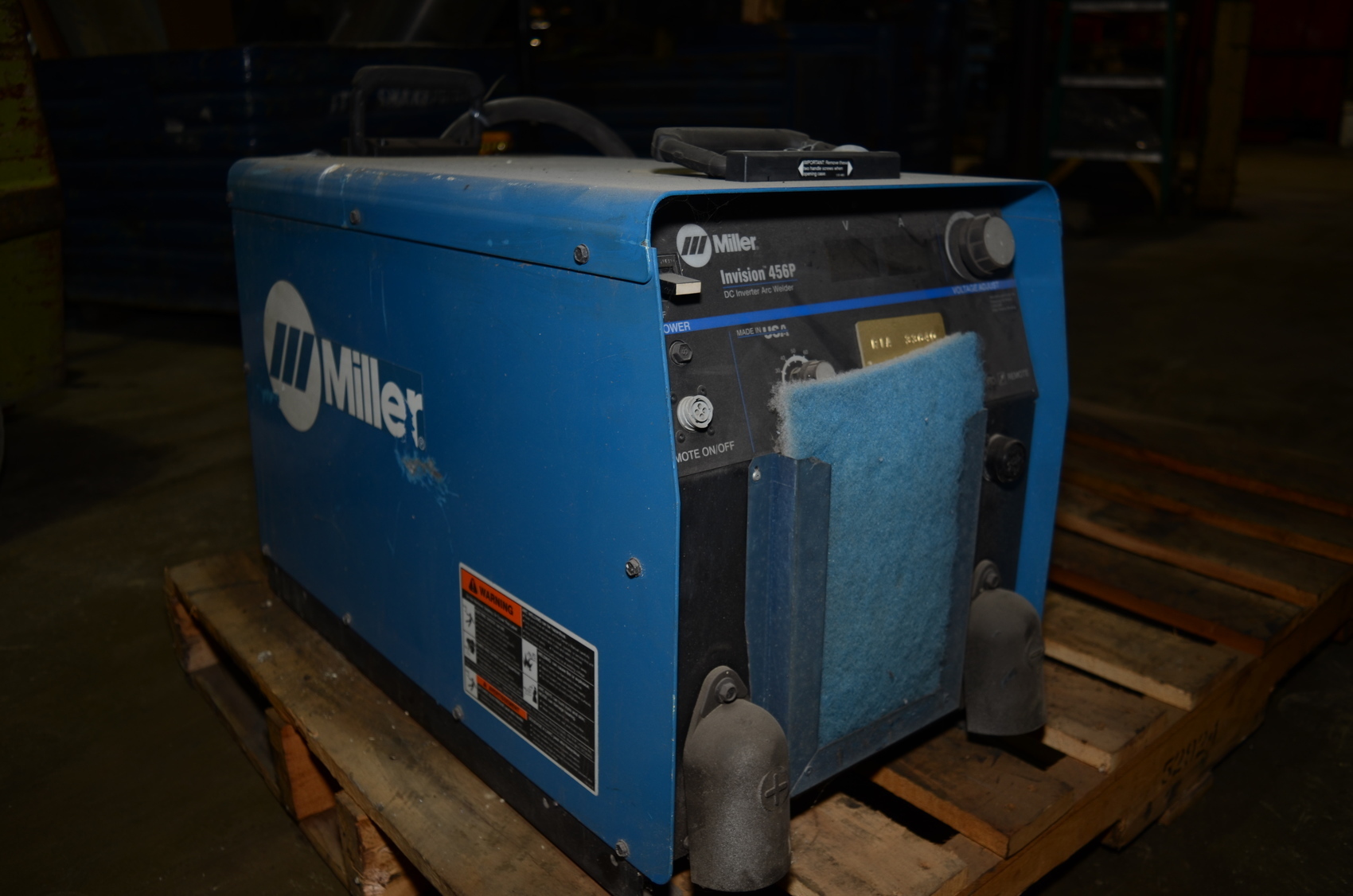 MILLER INVISION 456P WELDER