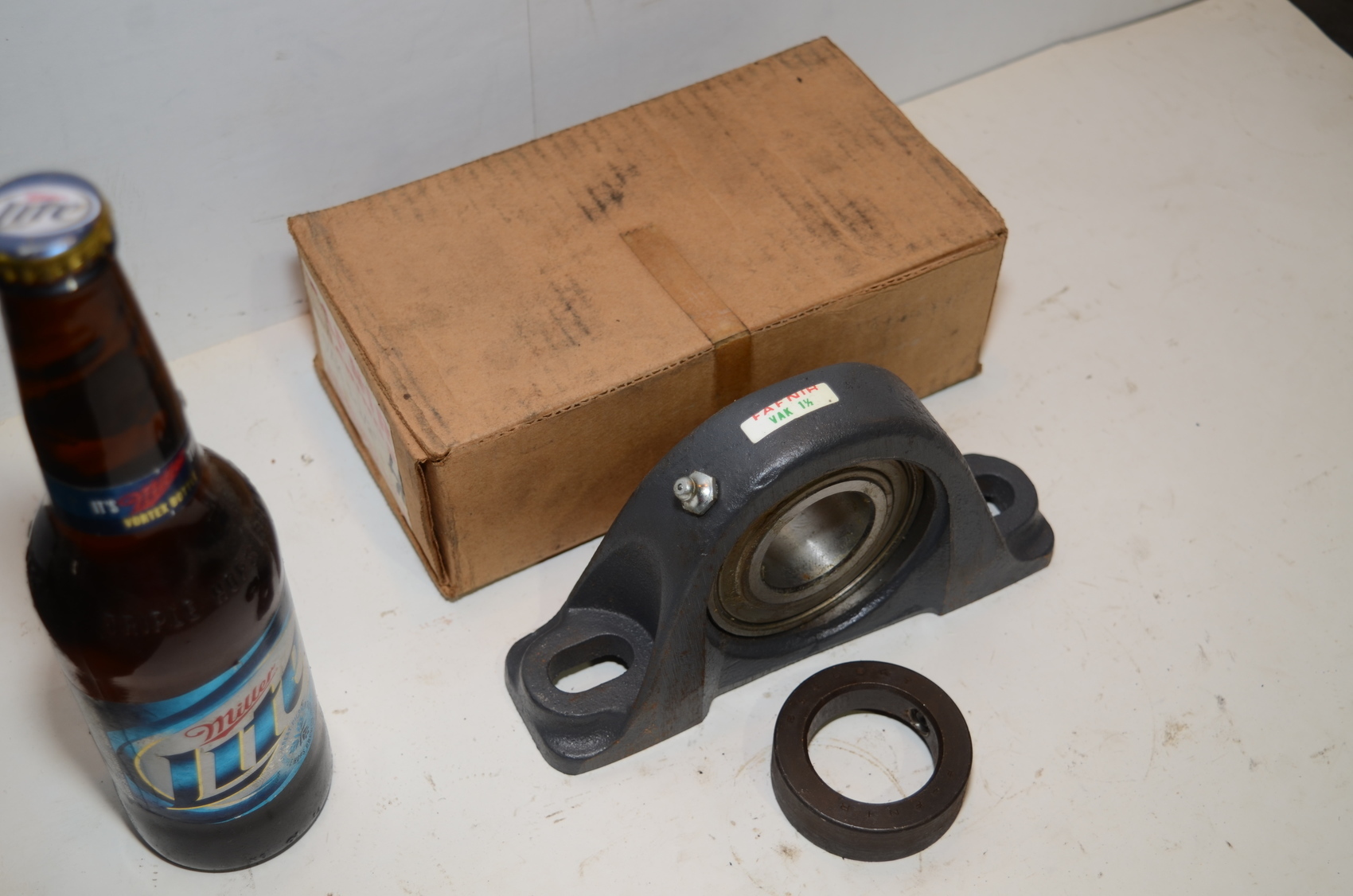 NEW!FAFNIR Bearing VAK1 1/2 Pillow Block 2 Bolt
