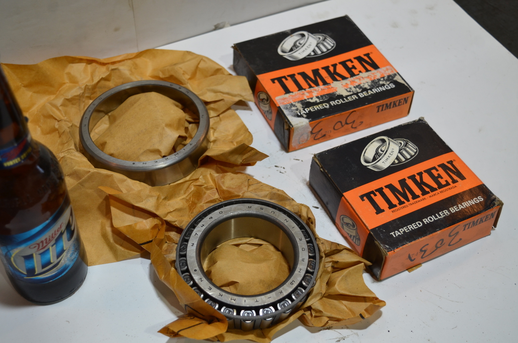 NEW Timken 47490/47420 Roller Bearing set