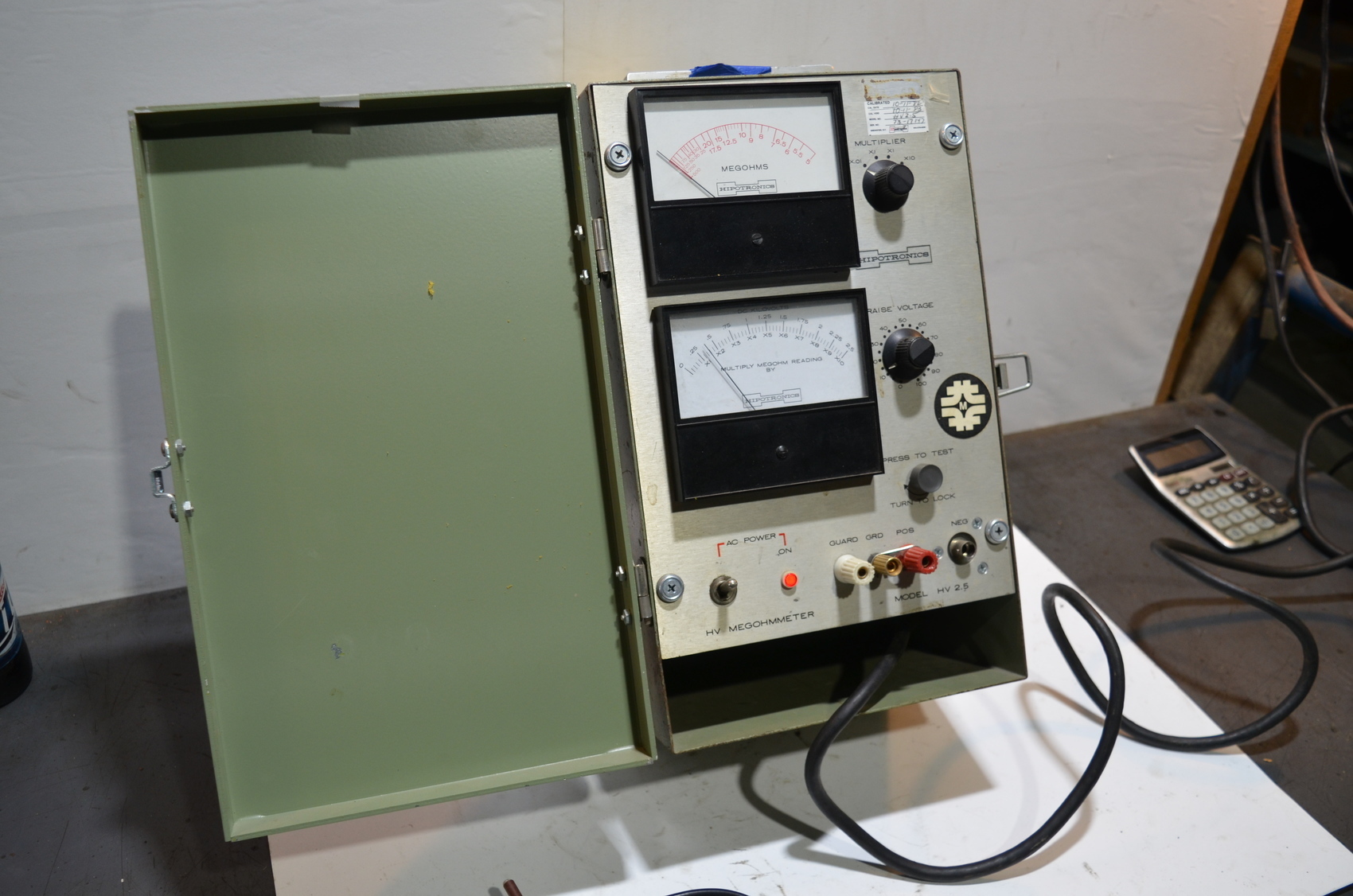 HIPOTRONICS MEGOHMETER MODEL HV 2.5