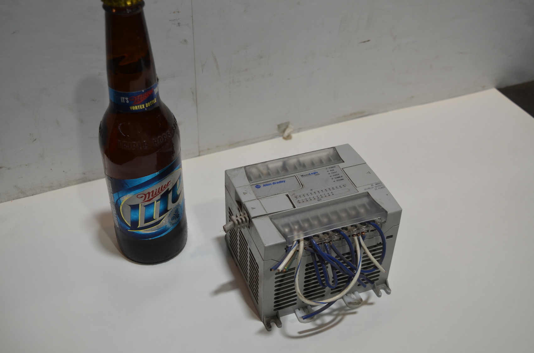 Allen Bradley 1762-L24BXB Ser C Rev H FRN 11 MicroLogix 1200Controller