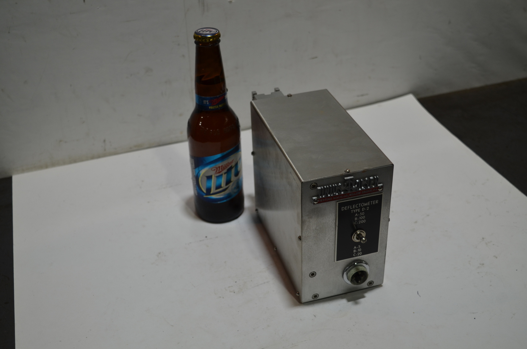 Testing Machine Equipment TINIUS OLSEN Deflectometer Type D2