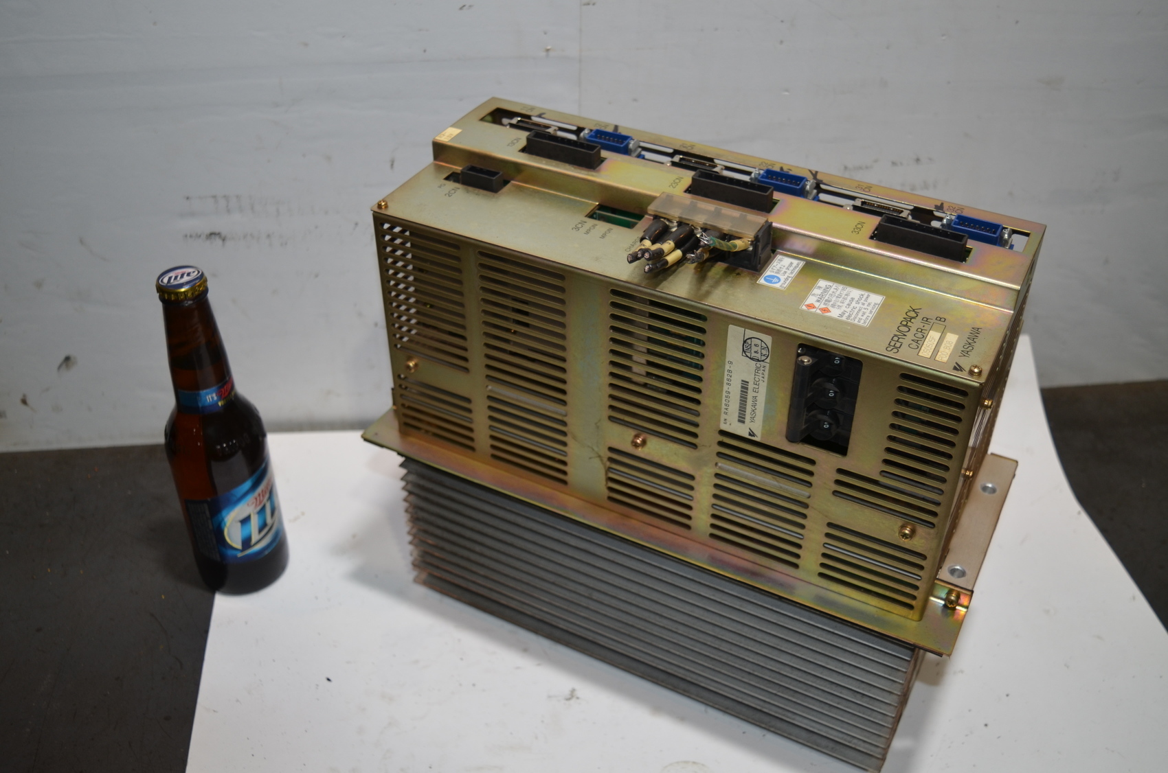 YASKAWA SERVOPACK CACR 50 AM1VB E SERVO DRIVE YASKAWA SERVOPACK CACR 50 AM1VB E SERVO DRIVE