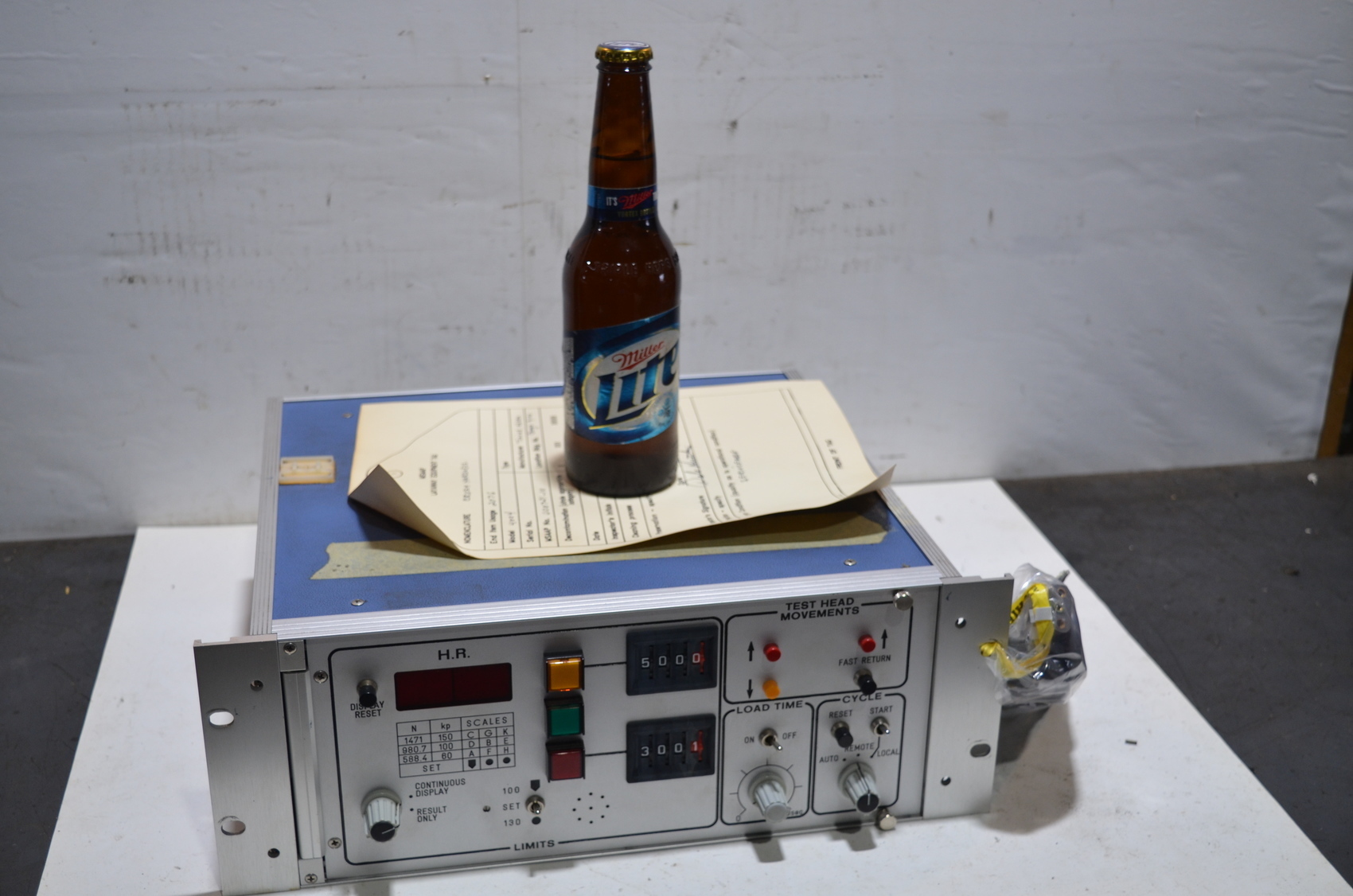 Tinius Olsen 4004 Crush Hardness Tester Controller Display Unit