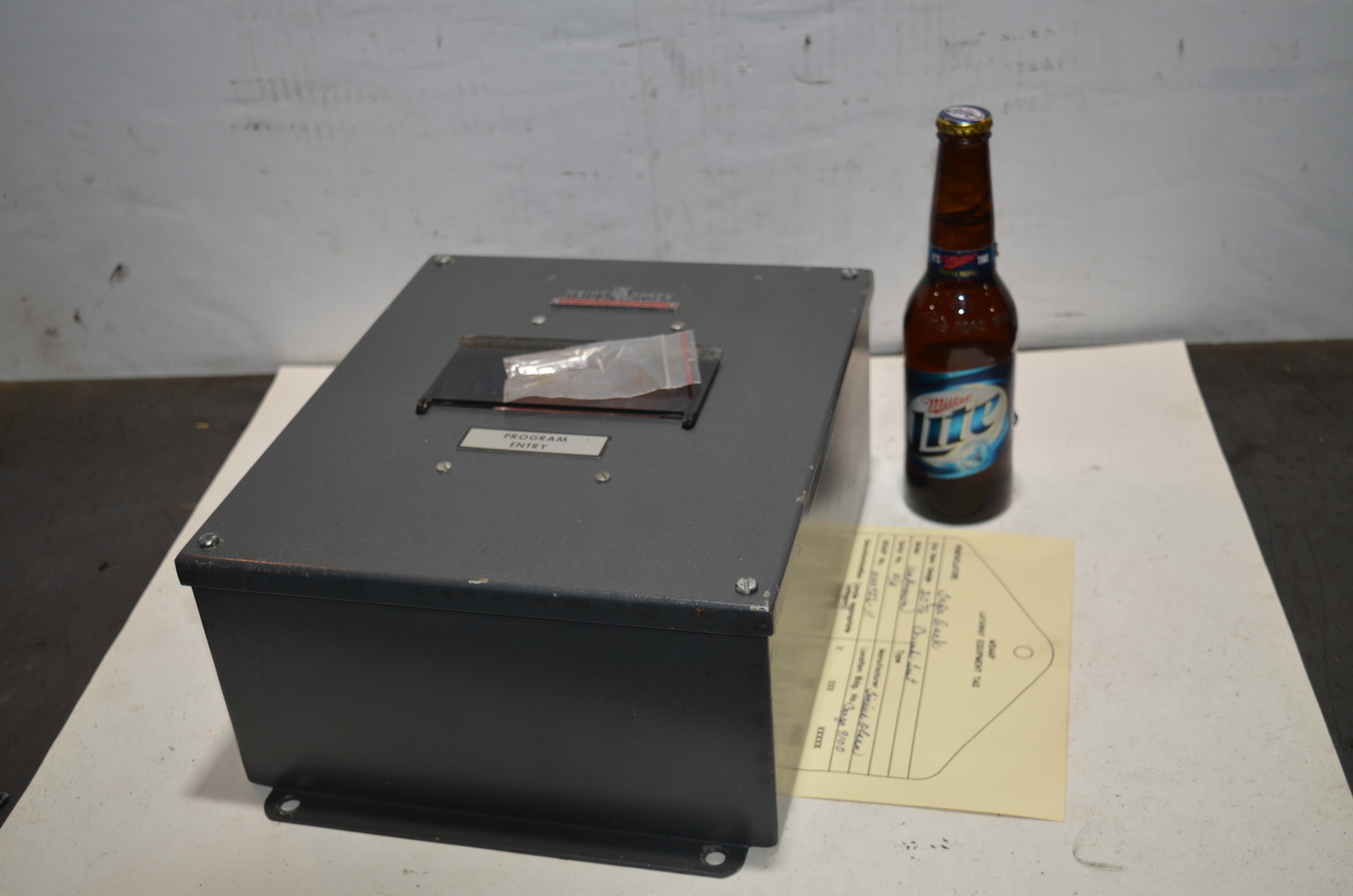 Tinius Olsen control/program entry unit