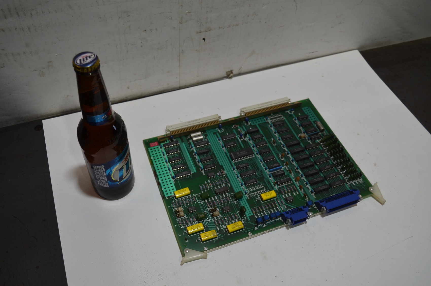 Mitsubishi FX73B BN624A320H04 C Output Board