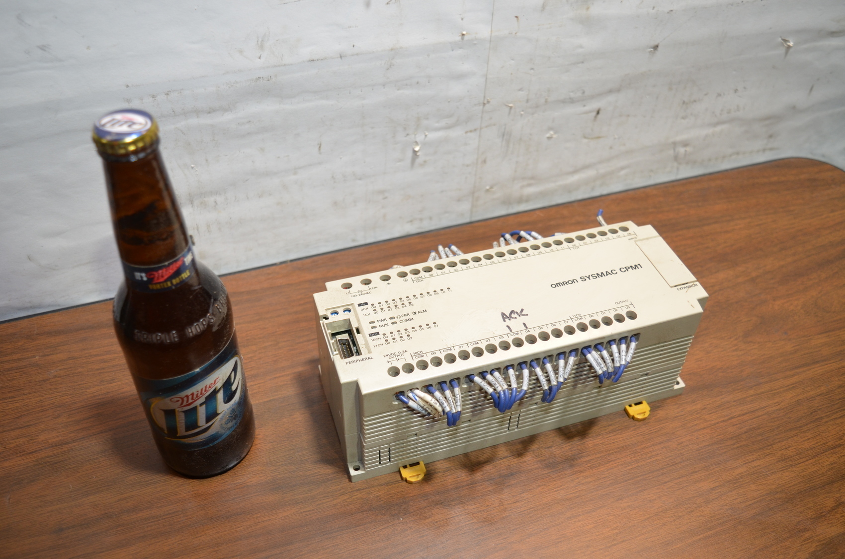 Omron CPM1-30CDR-A-V1 Programmable Controller