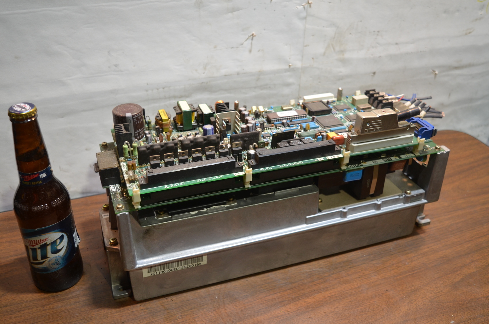 Mitsubishi Electric MR-S11-100-E01 Servo Drive