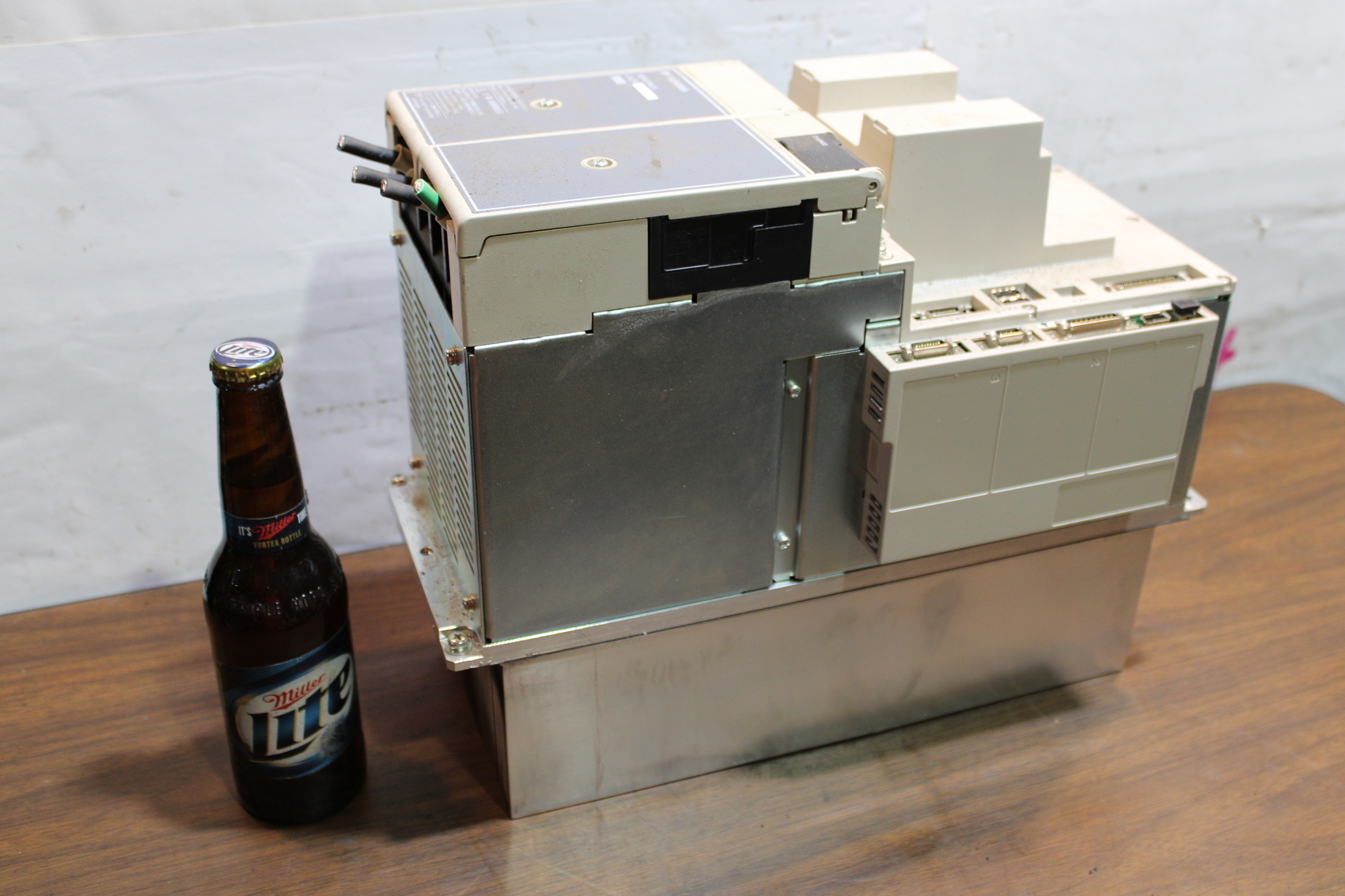 Yaskawa CACR-JU084AEAB01 Servo Drive