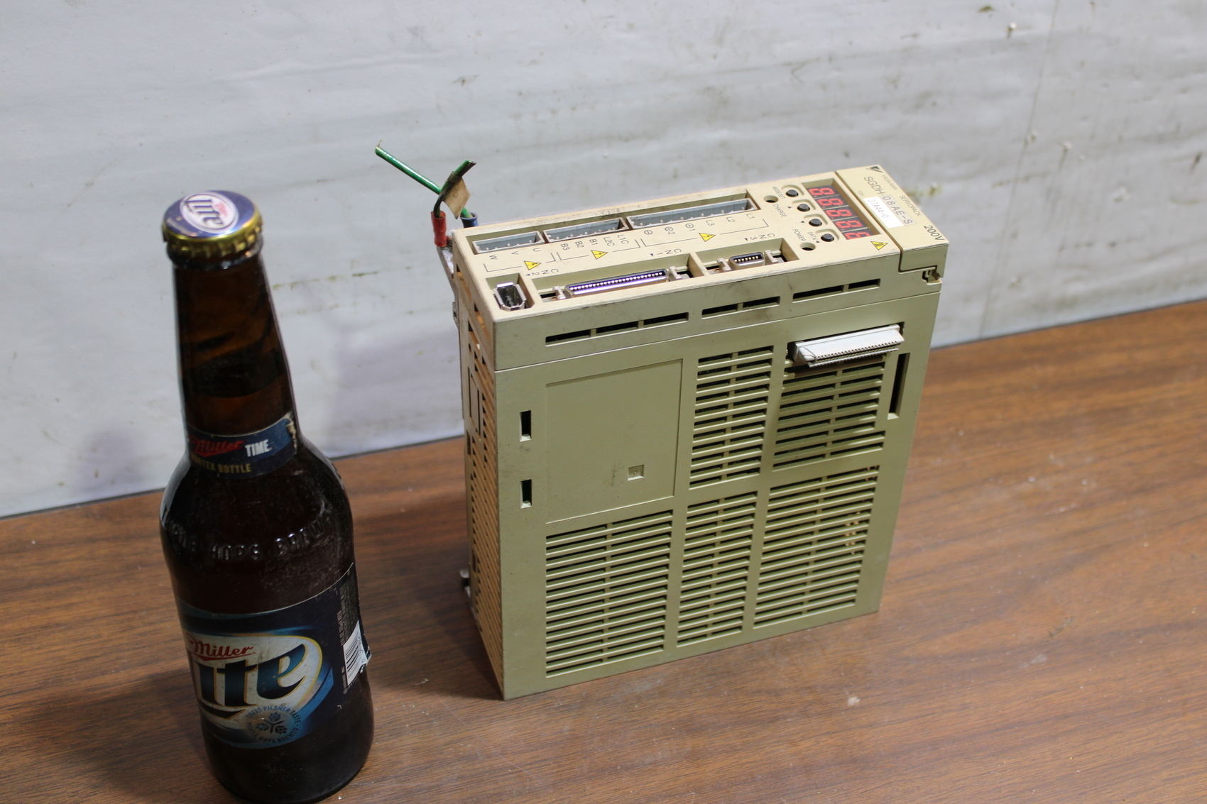 Yaskawa SGDH-08AE-S Servo Drive Servopack