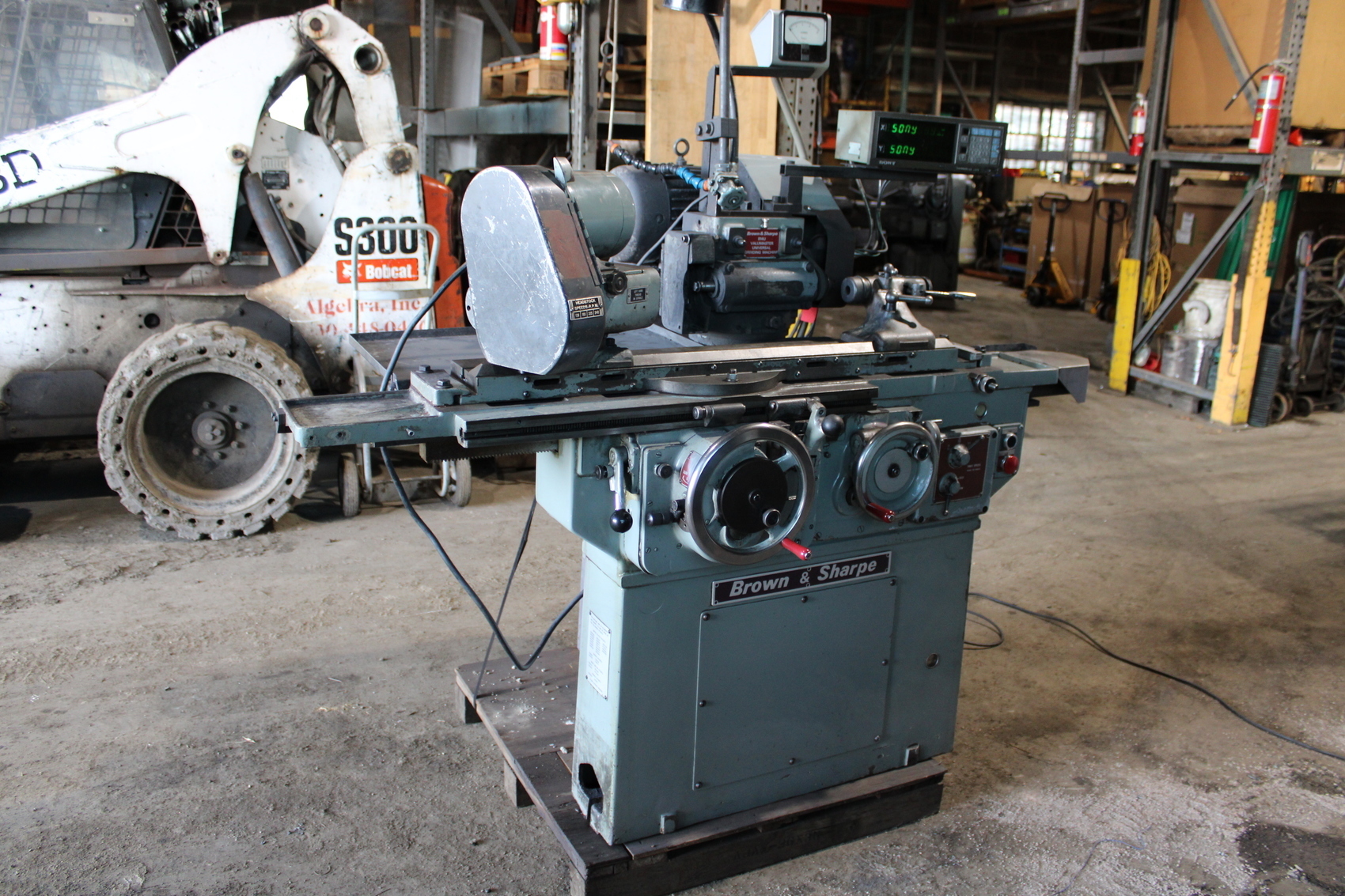 Brown and Sharpe 814U Cylindrical Grinder