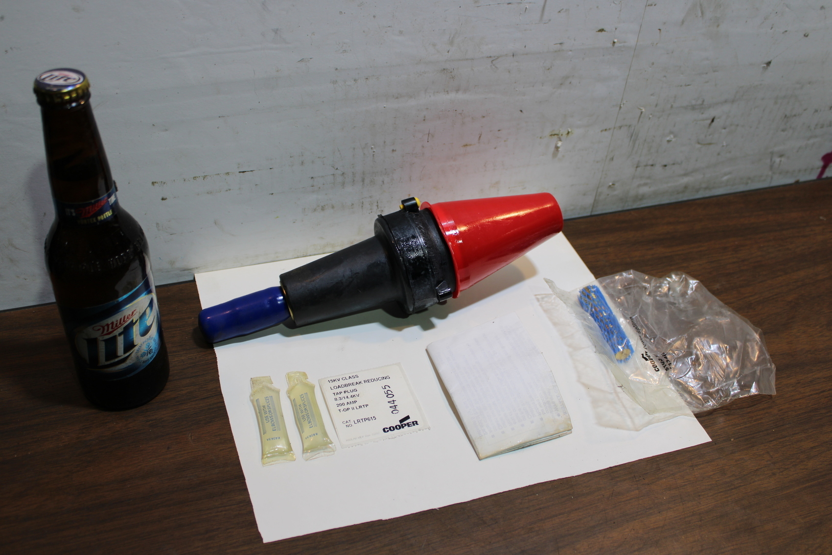 COOPER EATON LOADBREAK REDUCING TAP PLUG 8.3/14.4KV