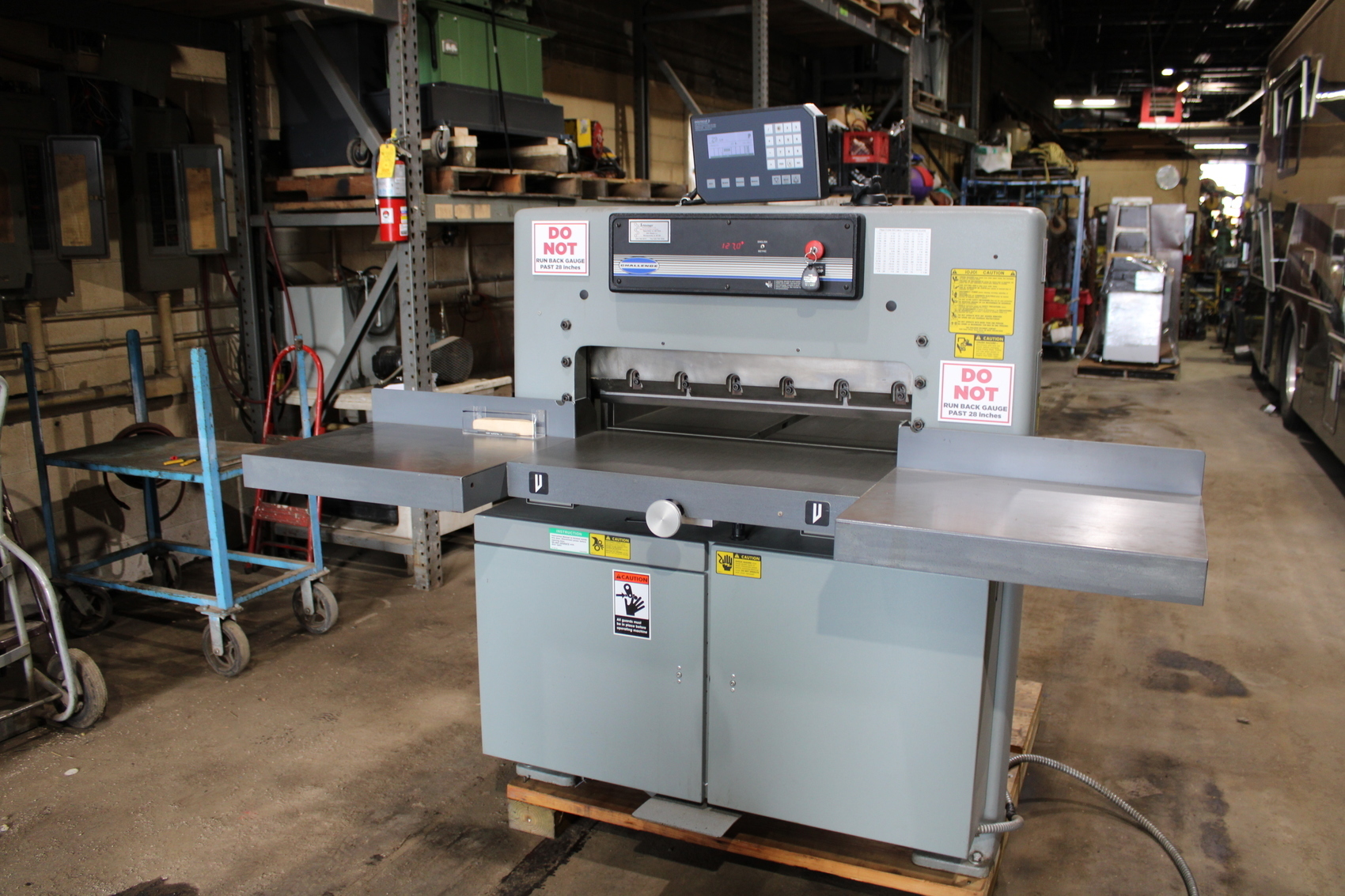 CHALLENGE PAPER CUTTER Model MC,SIZE 305,208/230V