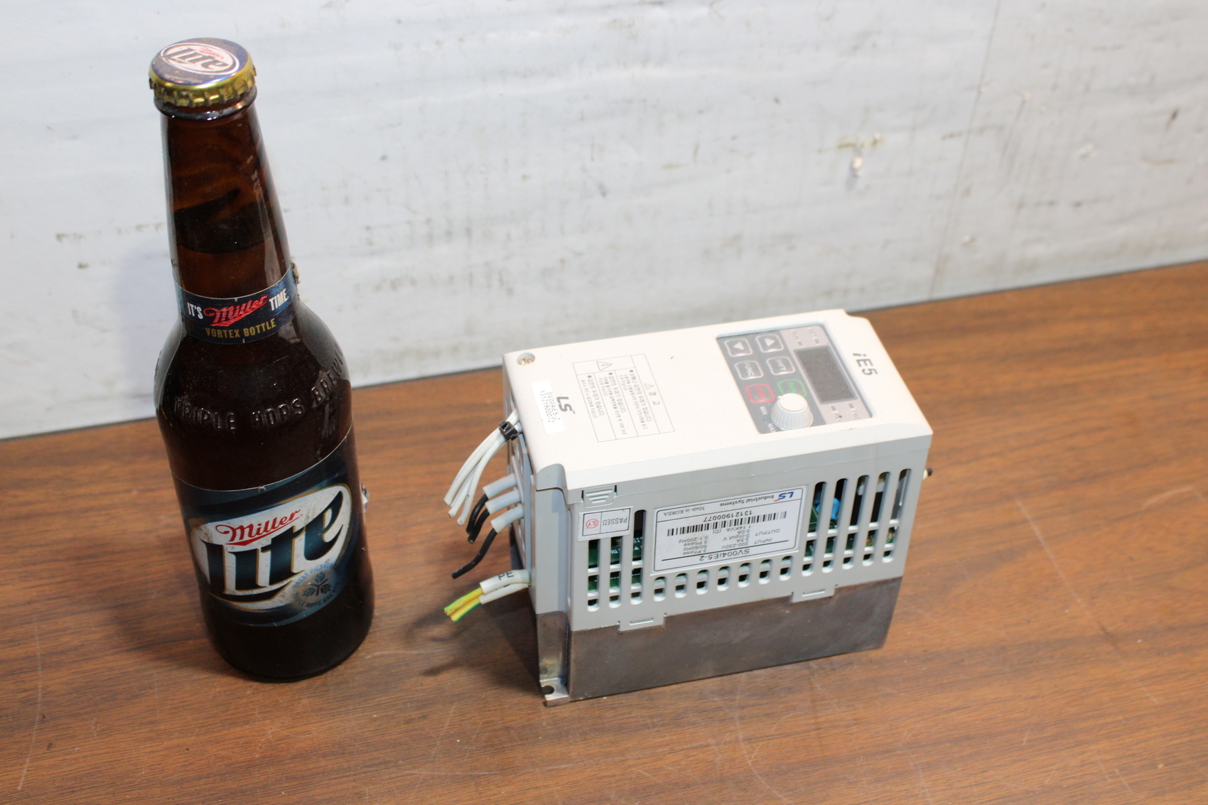 LS SV004IE5-2 Inverter 230v 1.14 kVa