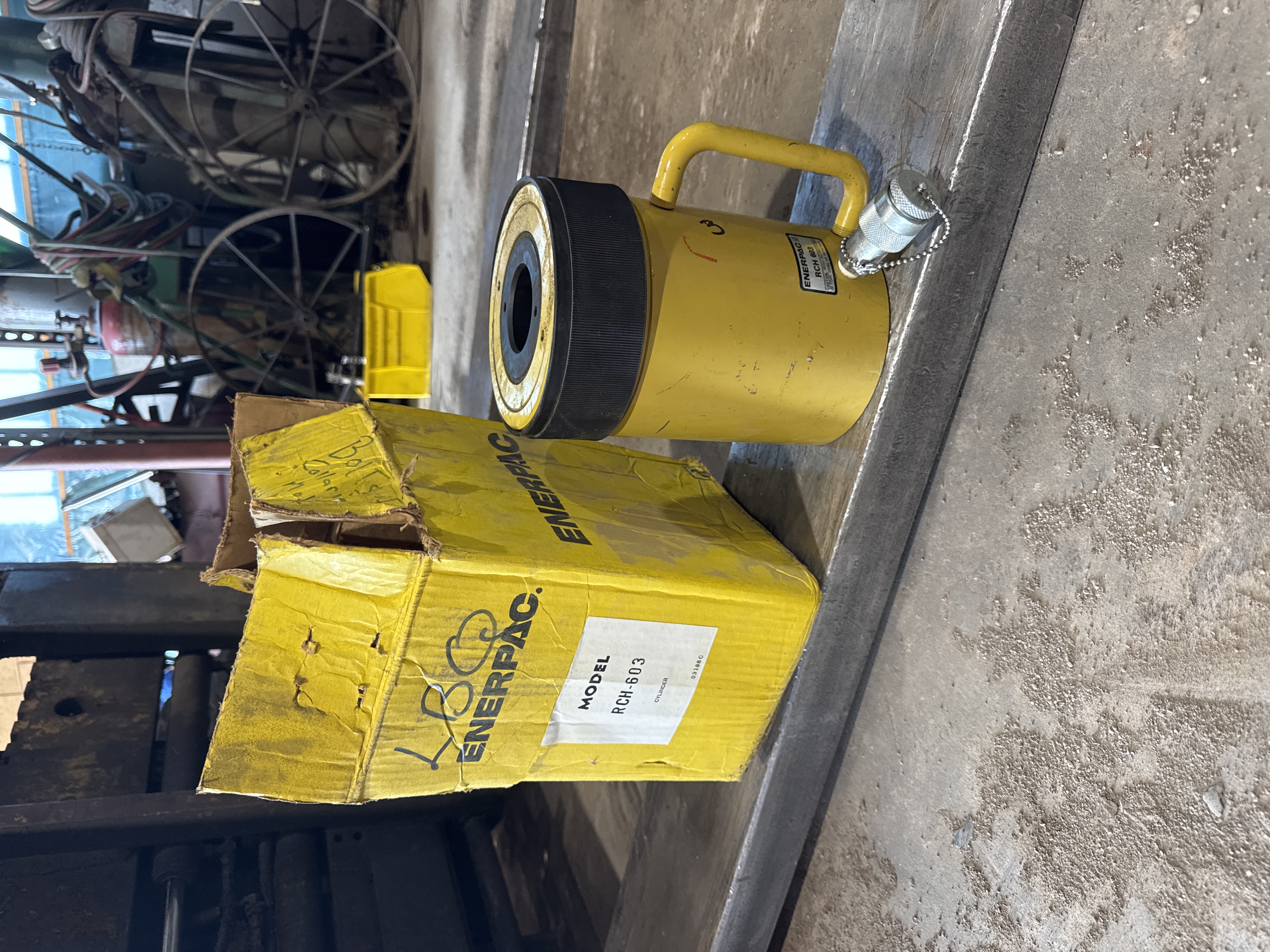 NEW!Enerpac RCH-603 Holl-O-Cylinder Hydraulic Hollow Plunger 60-ton
