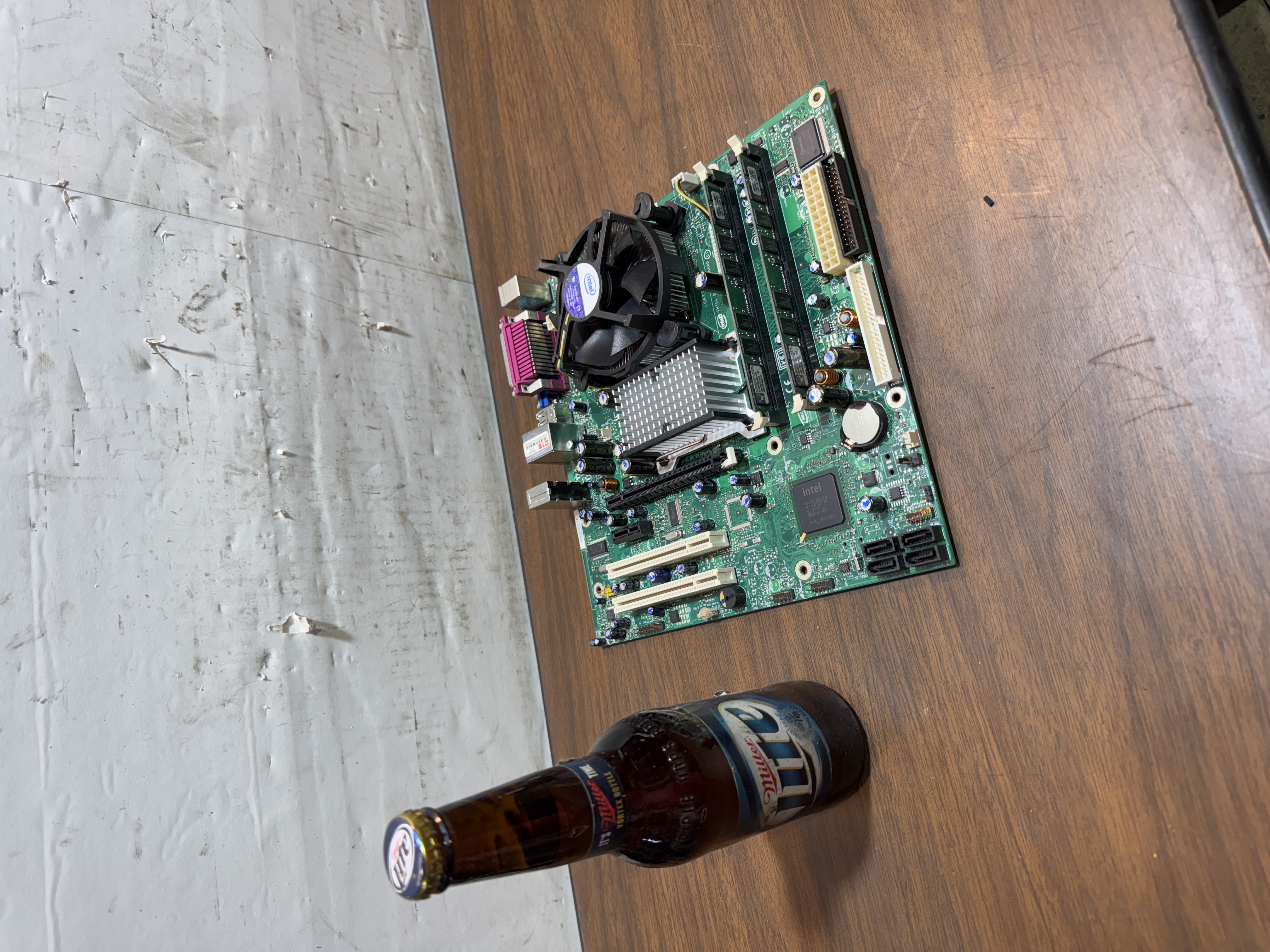 Intel Desktop Board LGA775 DDR2 Motherboard w/CPU Cooler+RAM