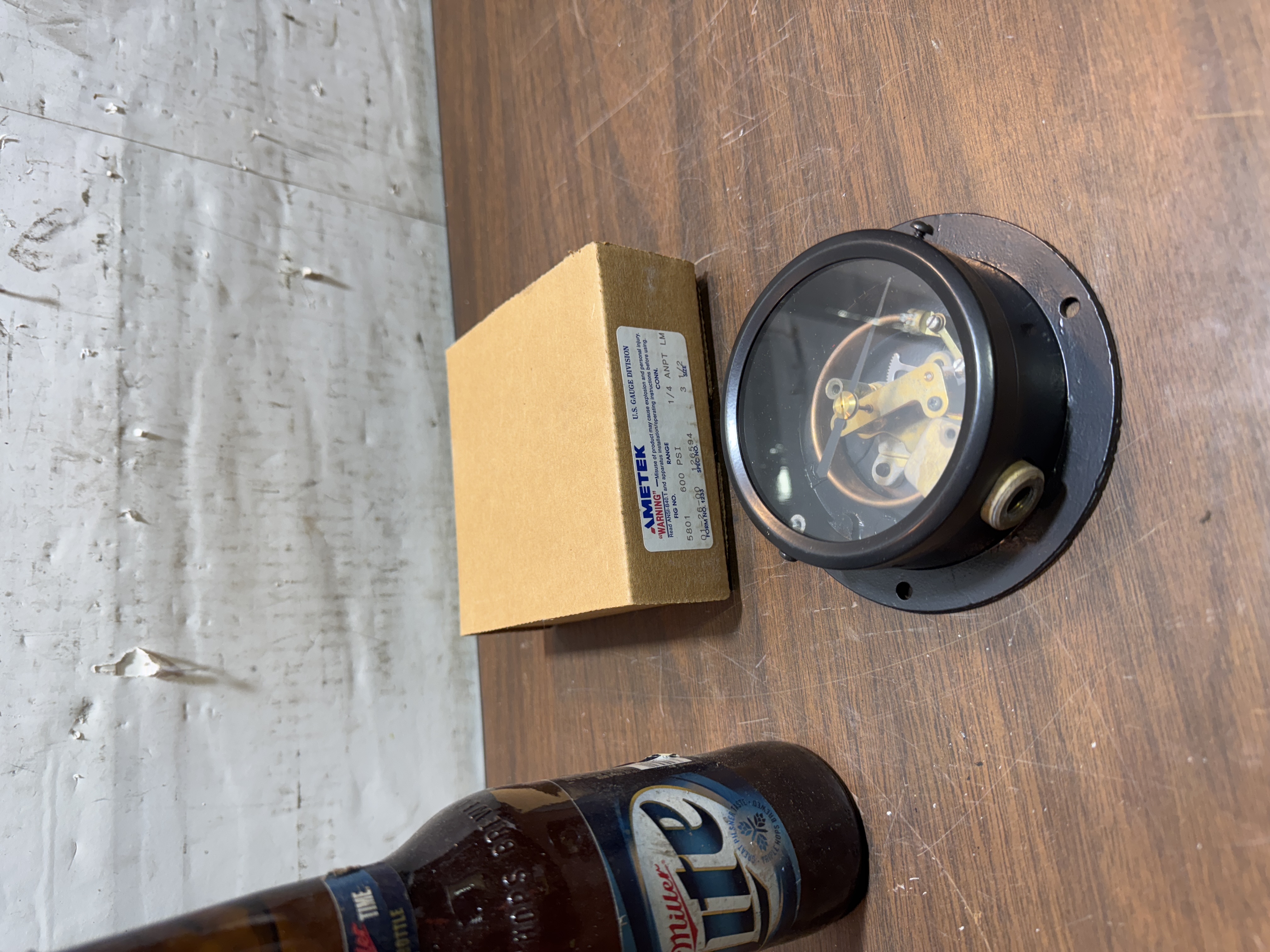 AMETEK U.S.Gauge 5801 Pressure Gauge 3.5in 600 PSI 1/4 ANPT LM