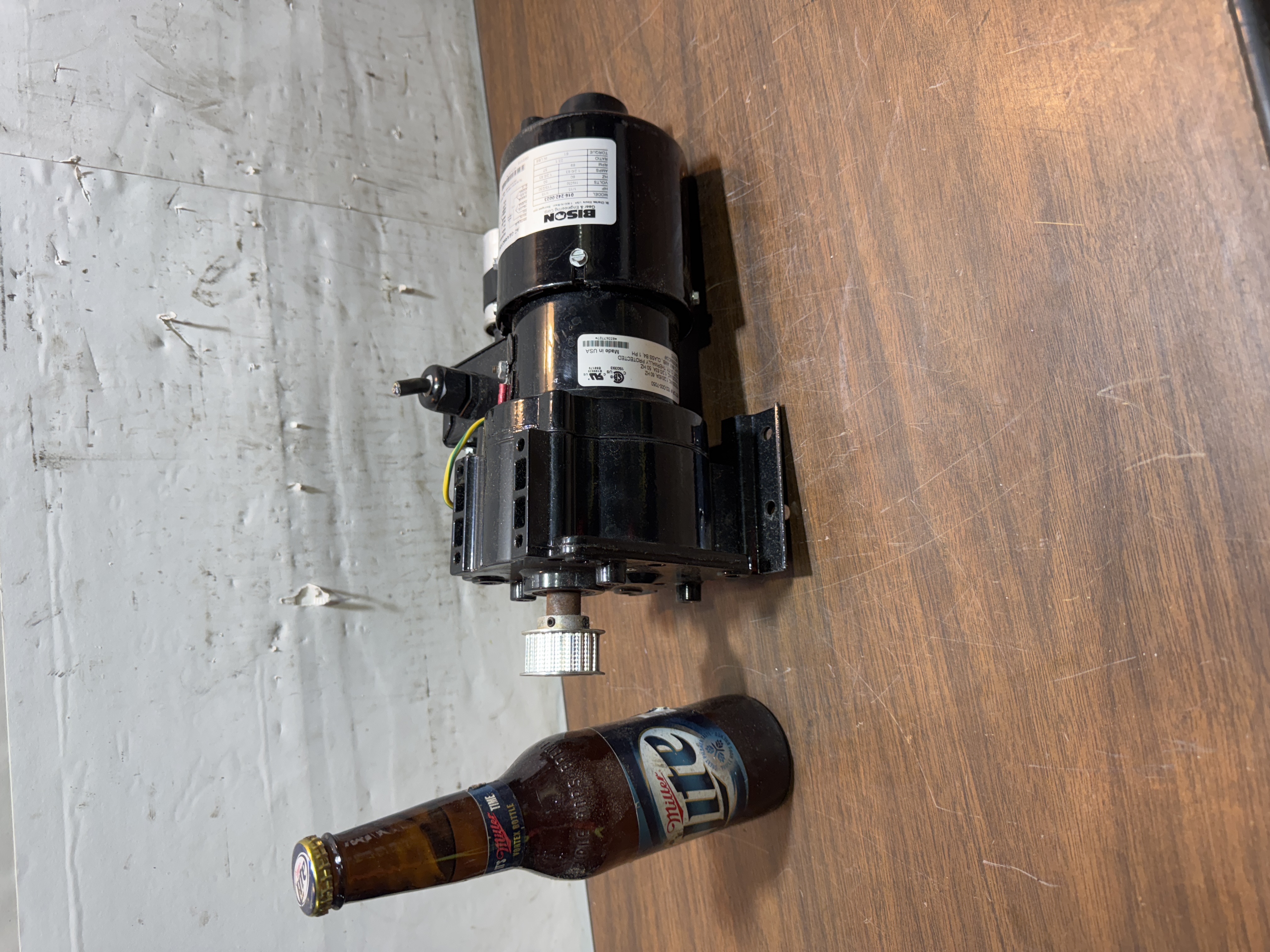 Bison AC Gearmotor 016-242-0023 1/15 HP 115/230V 23:1 69 RPM