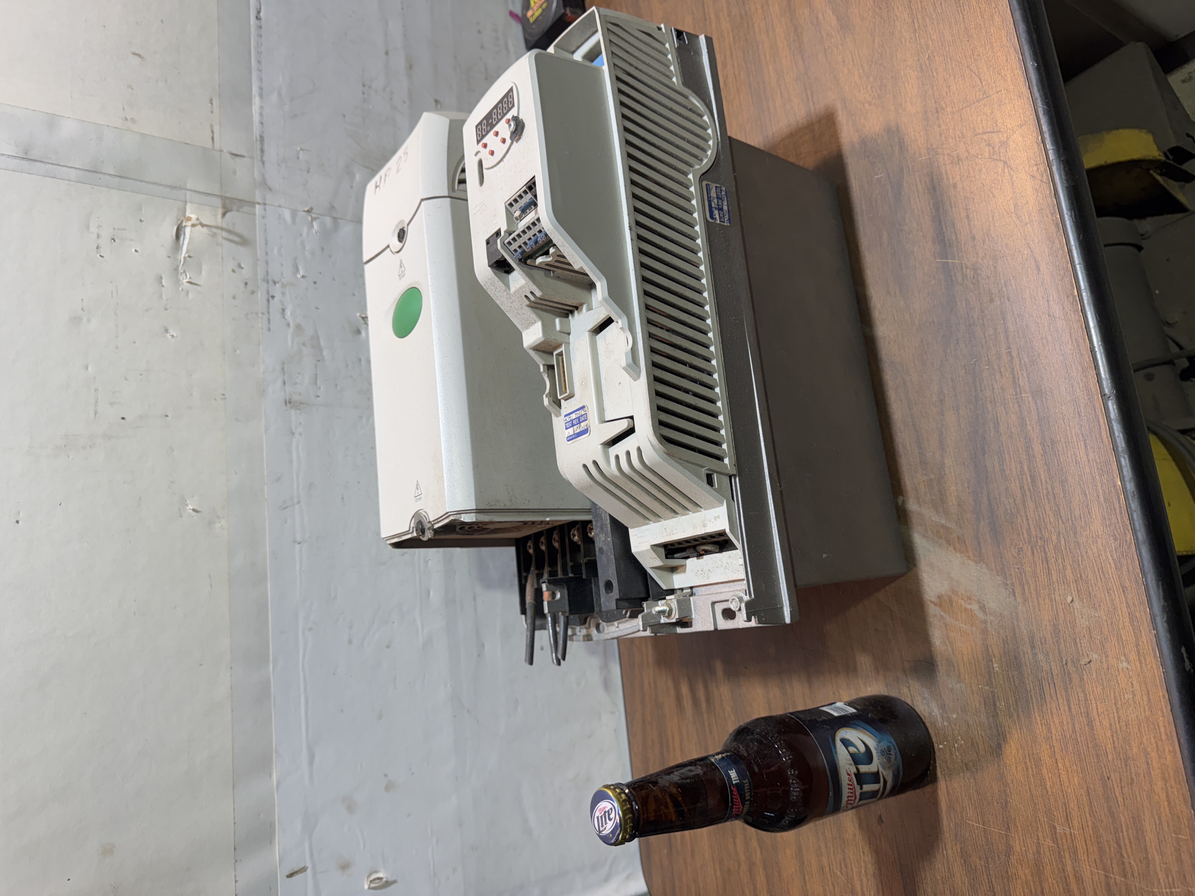 SK3401 3-Phase VFD Drive 380-480V 34.2A,0-480V 0-1500Hz