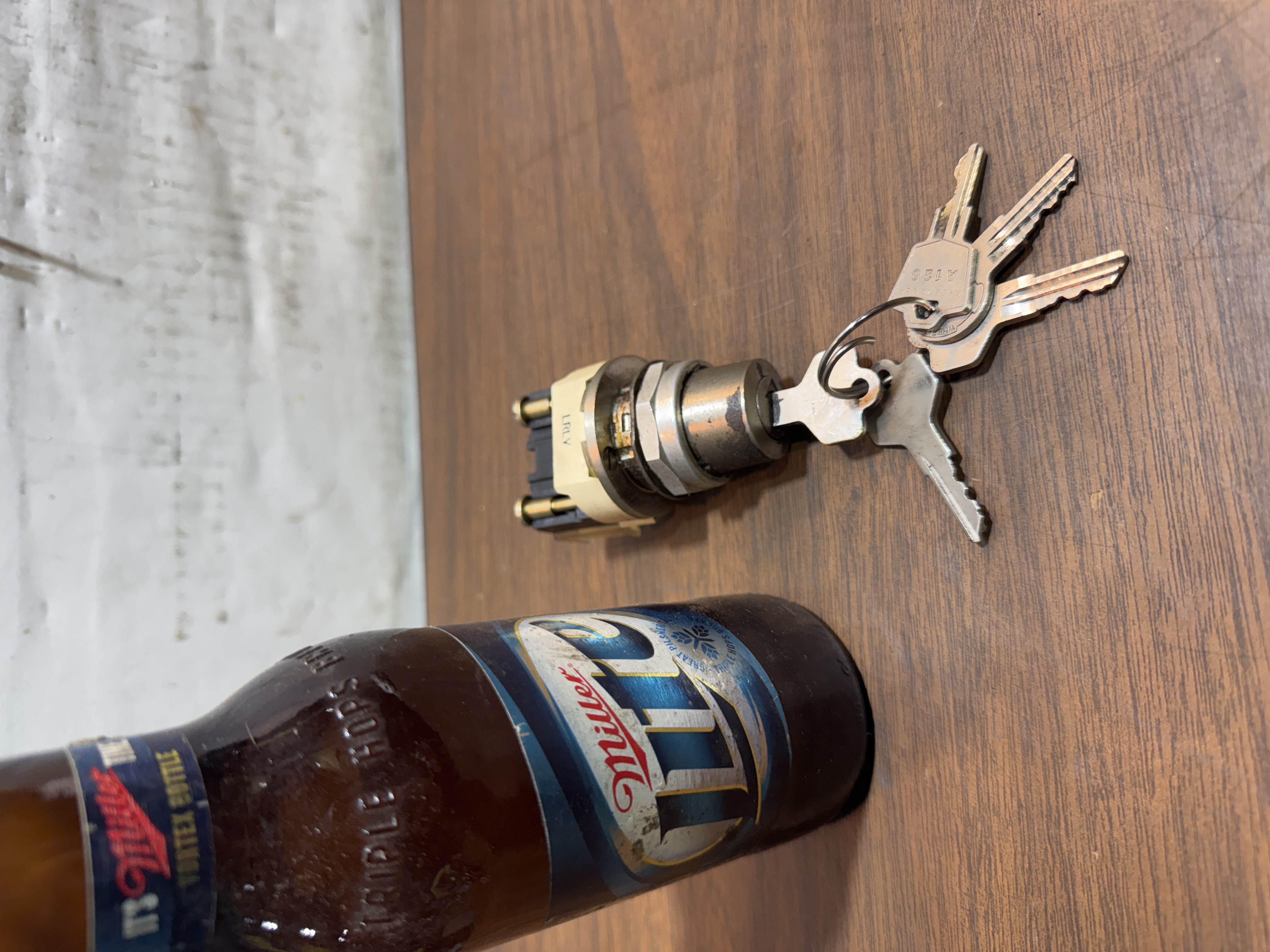 Allen-Bradley 800T-J631 Key Selector Switch w/Keys NEMA 4/13