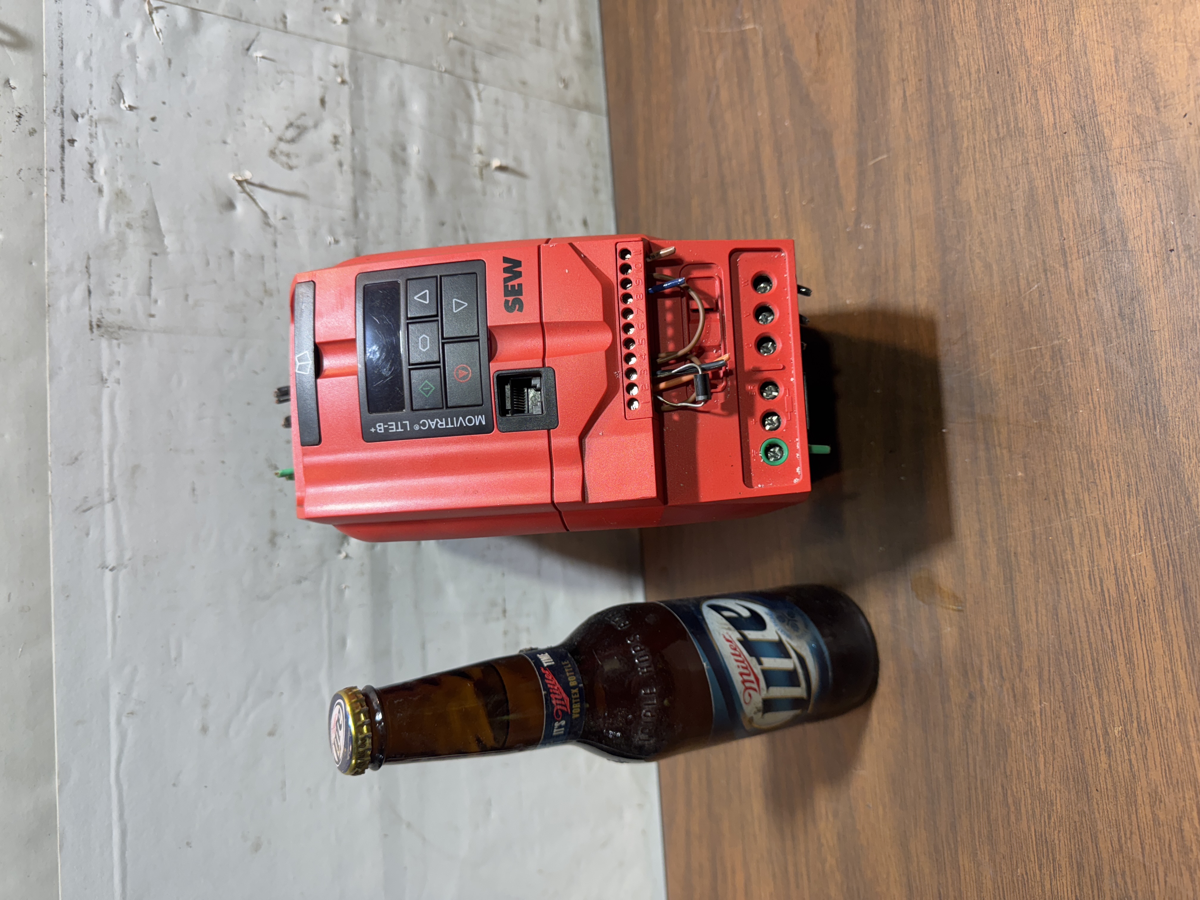 SEW Eurodrive MOVITRAC LTE-B MCLTEB0015-5A3-4-00 VFD 2HP 480V 3-Phase