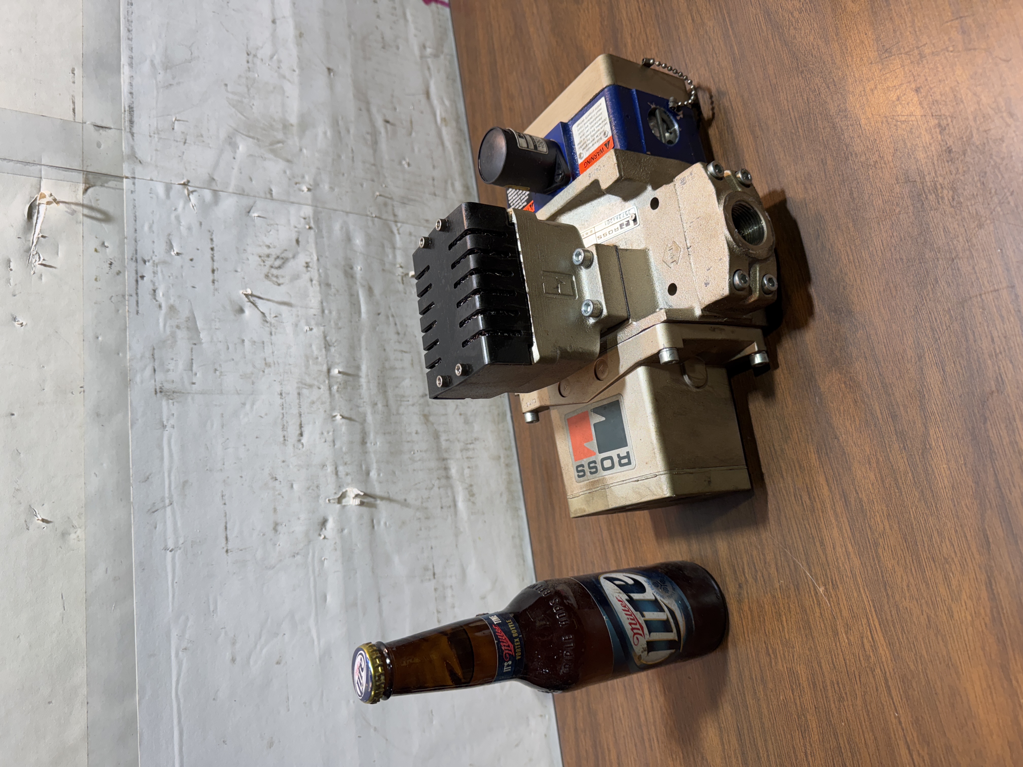 ROSS 3573A4201 Pneumatic Control Valve,2-8.5 bar