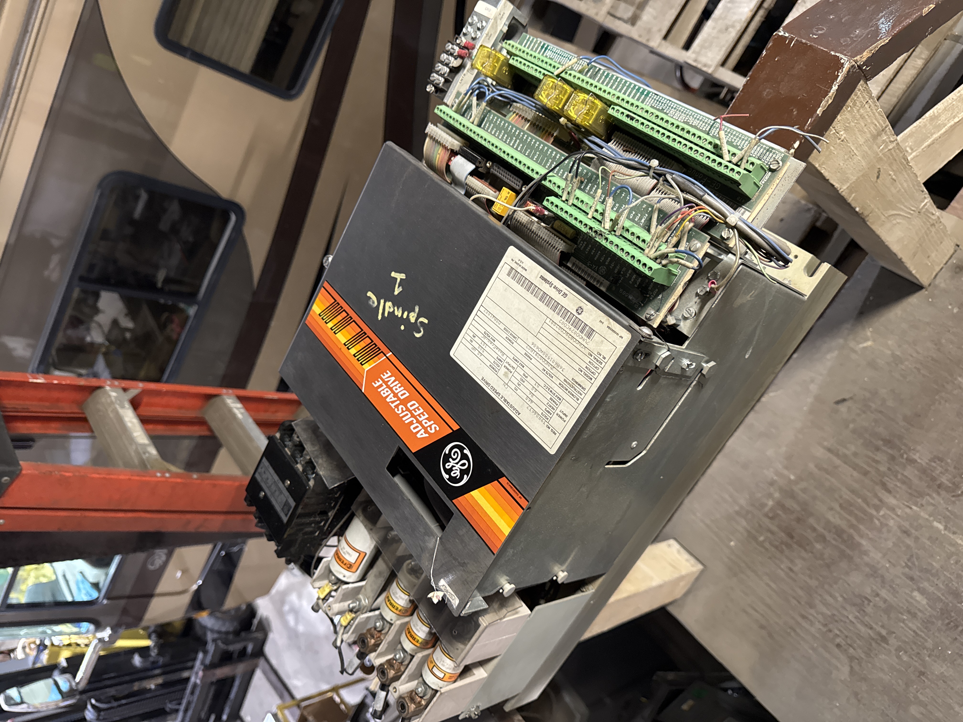 GE Adjustable Speed Drive 60 HP 460V 3PH ML 7UNDD029CDD2