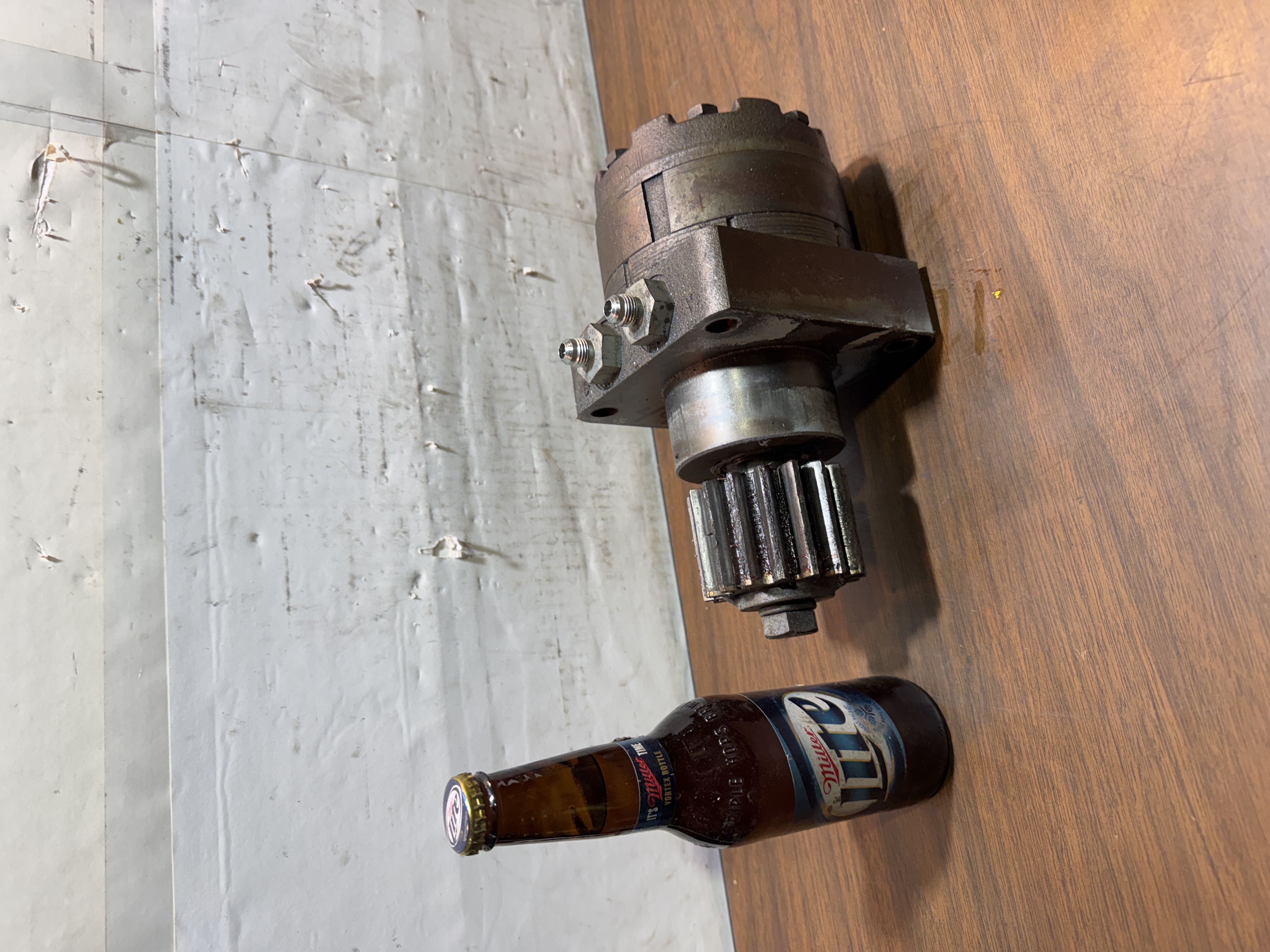 White Drive Roller Stator Hydraulic Motor 431375W3120ZAAA,255269