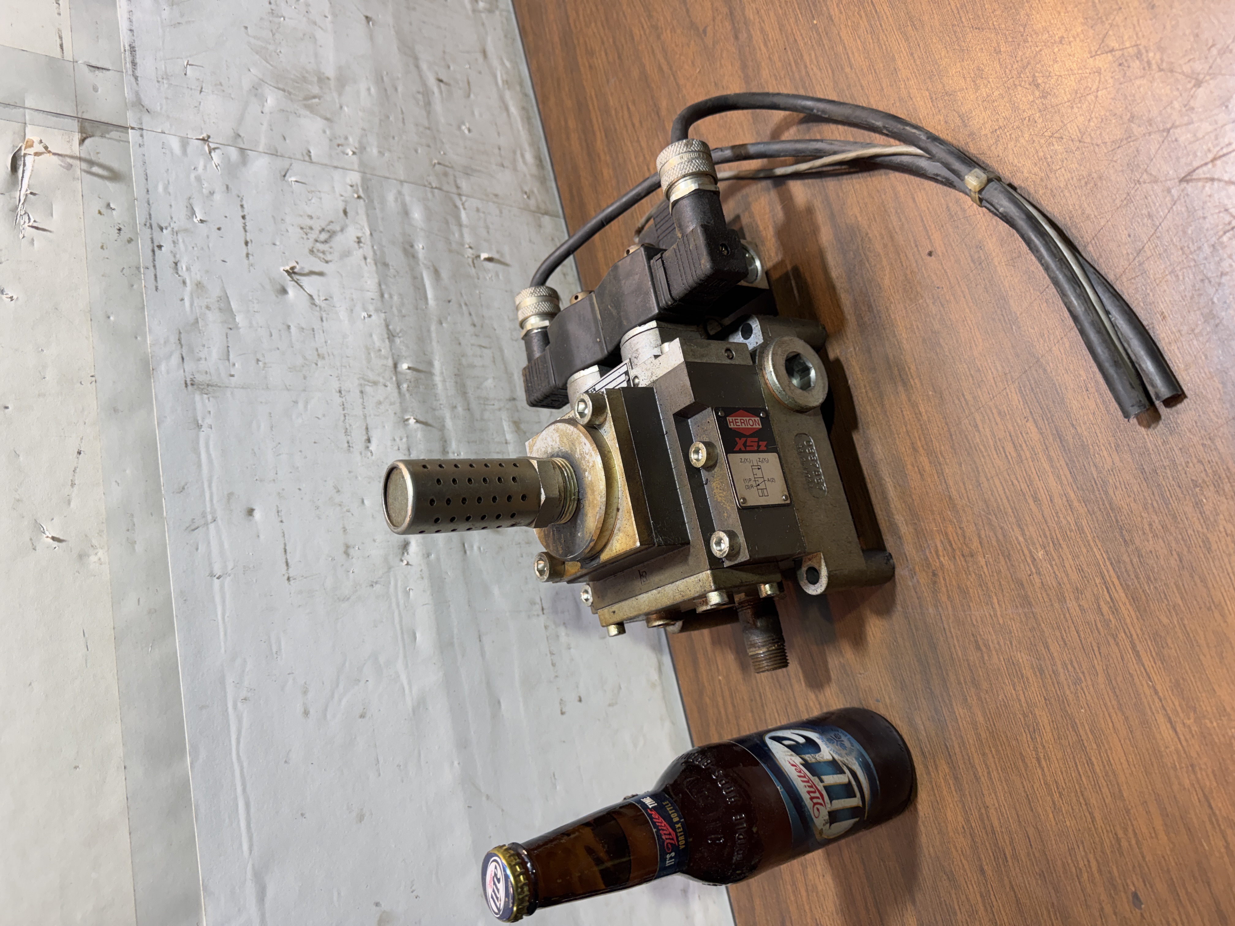 Herion XSZ-20 Pneumatic Valve 120V 60Hz w/Silencer punch press ross