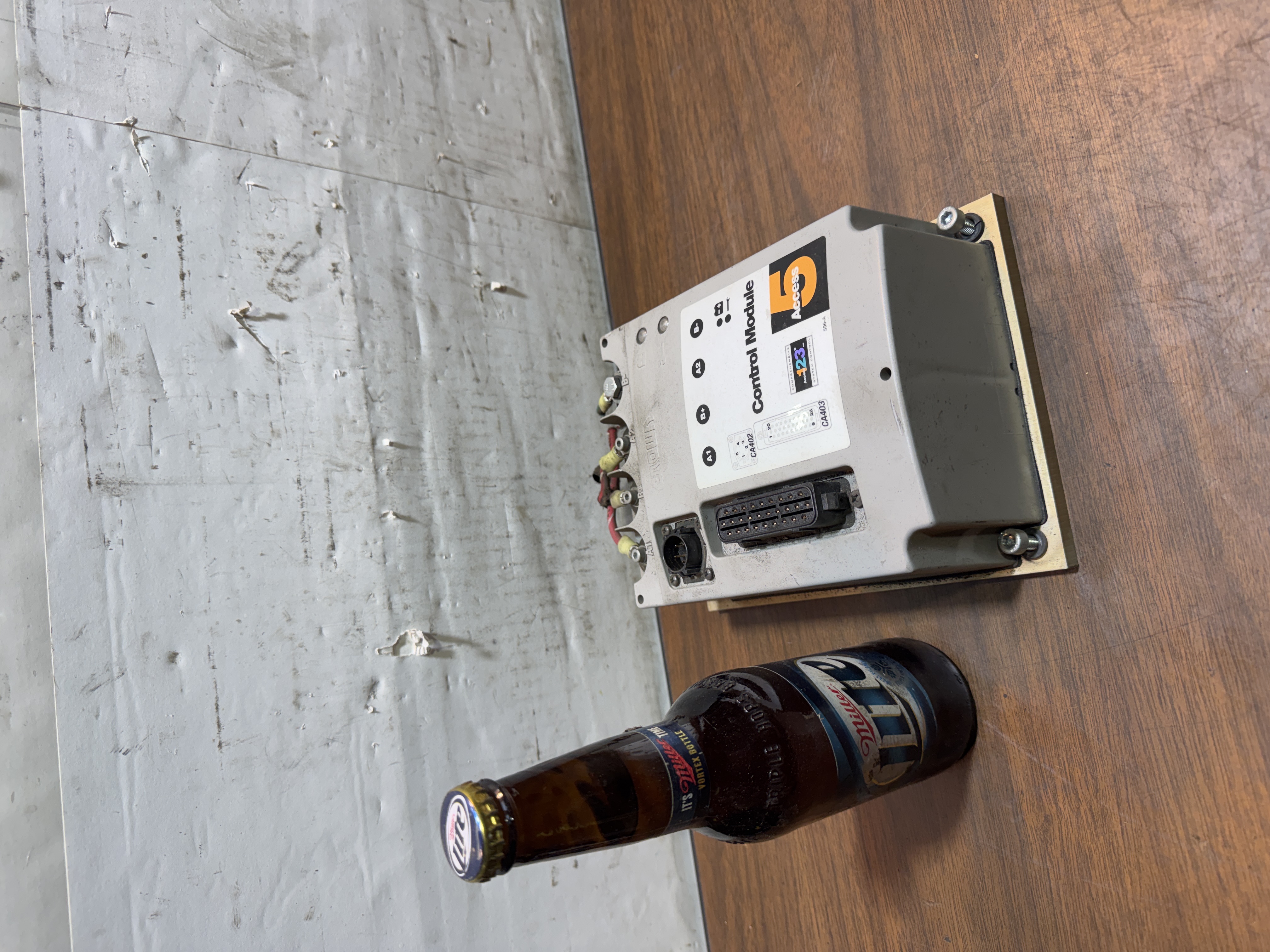 Crown forklift Access 5 Control Module SCM P/N 142060 Used