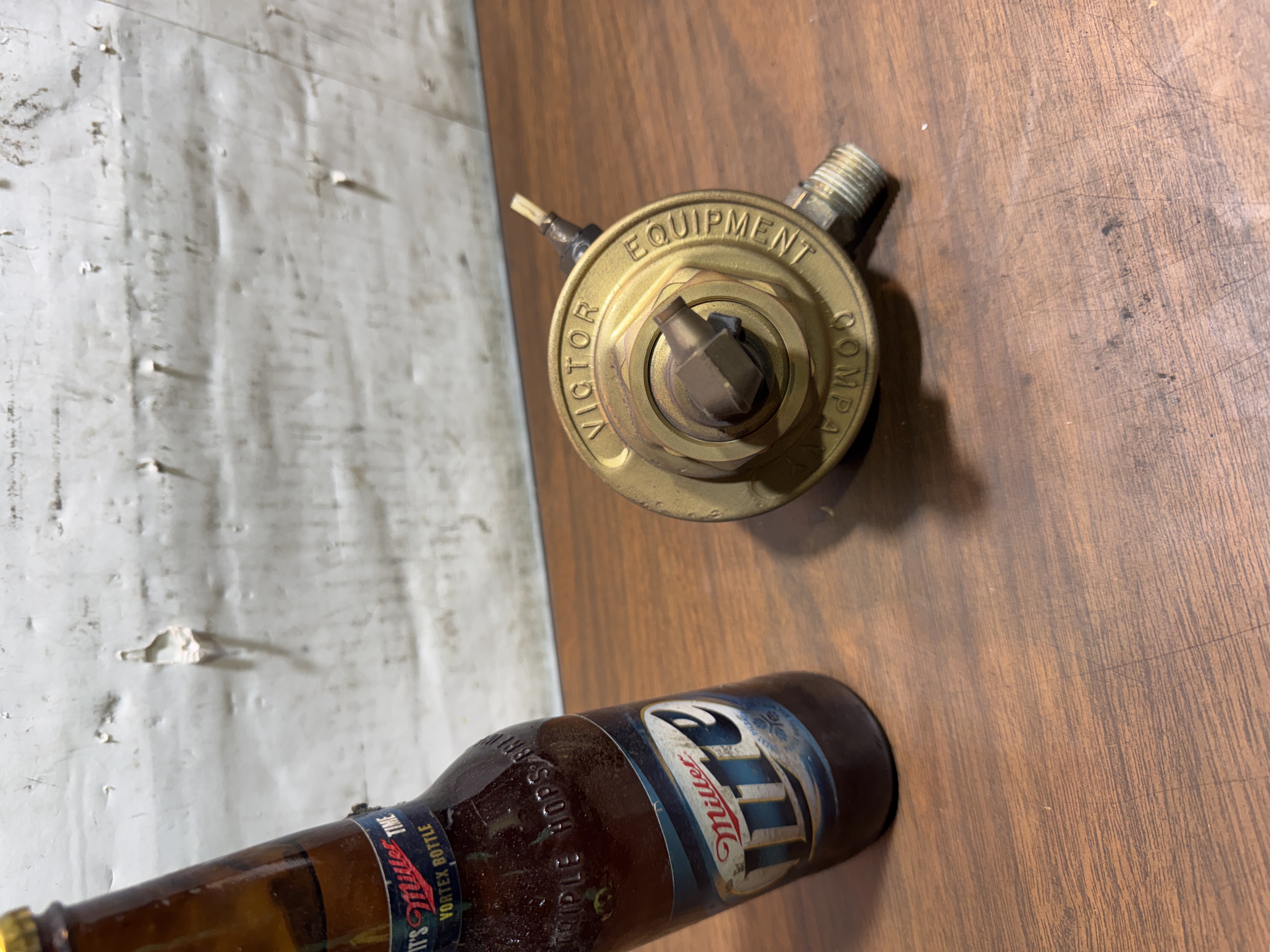 Victor DL-700 Pressure Regulator 500 PSI Inlet 125 PSI Outlet