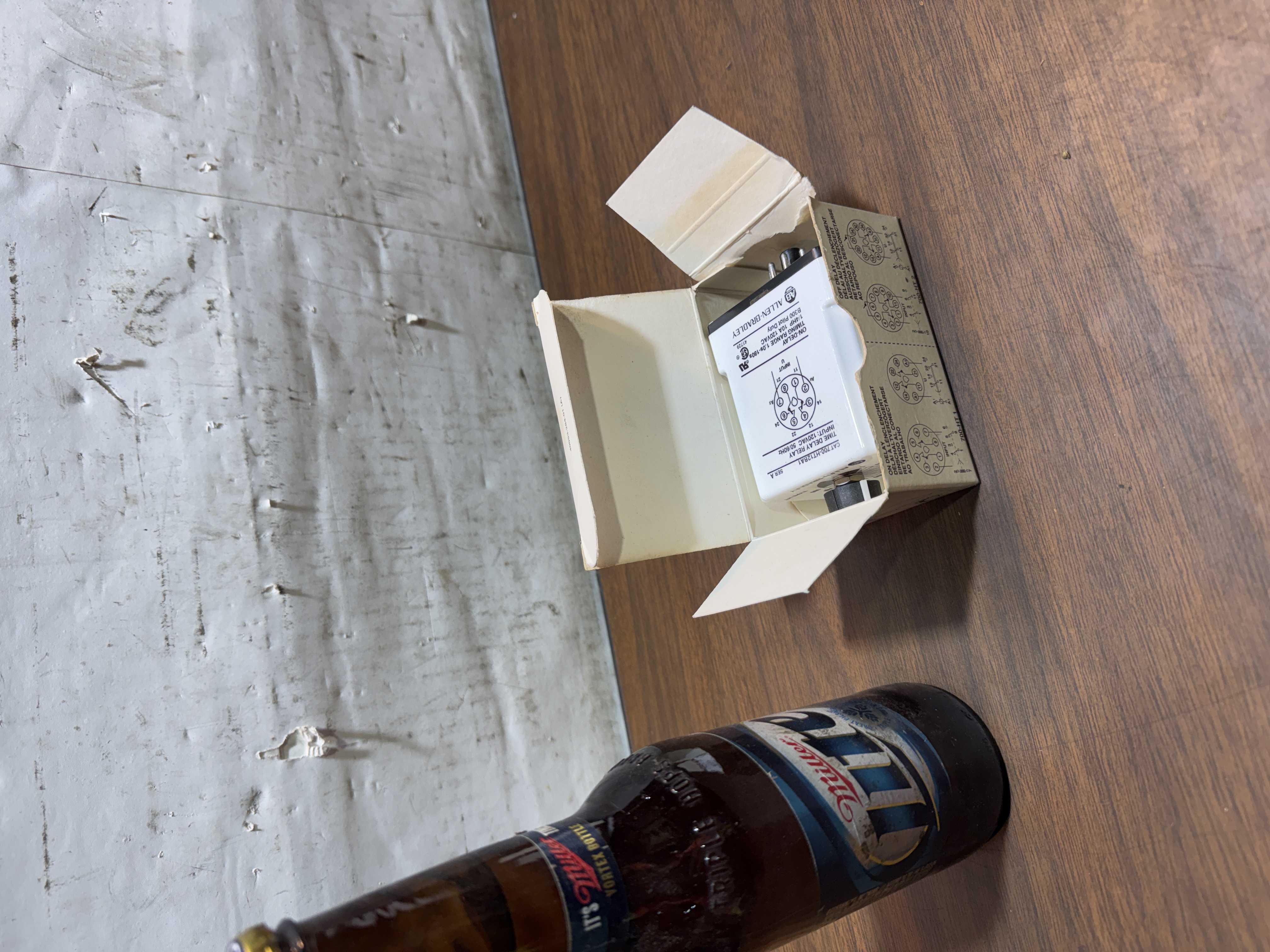 NEW!Allen-Bradley 700-HT12BA1 On-Delay Relay 120VAC 1-180s