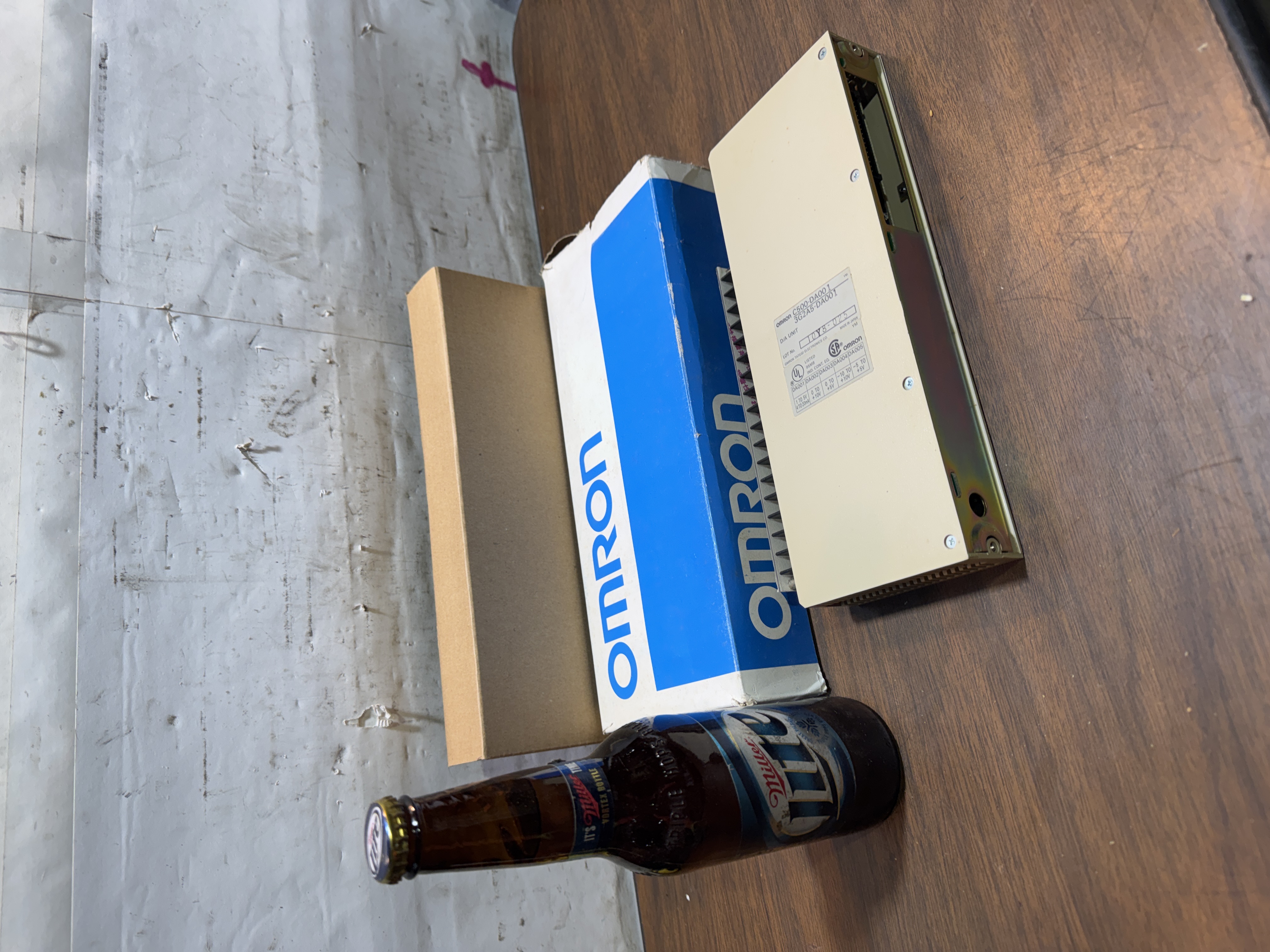 NEW!Omron C500-DA001 3G2A5-DA001 D/A Unit Analog Output 1-5V 4-20mA