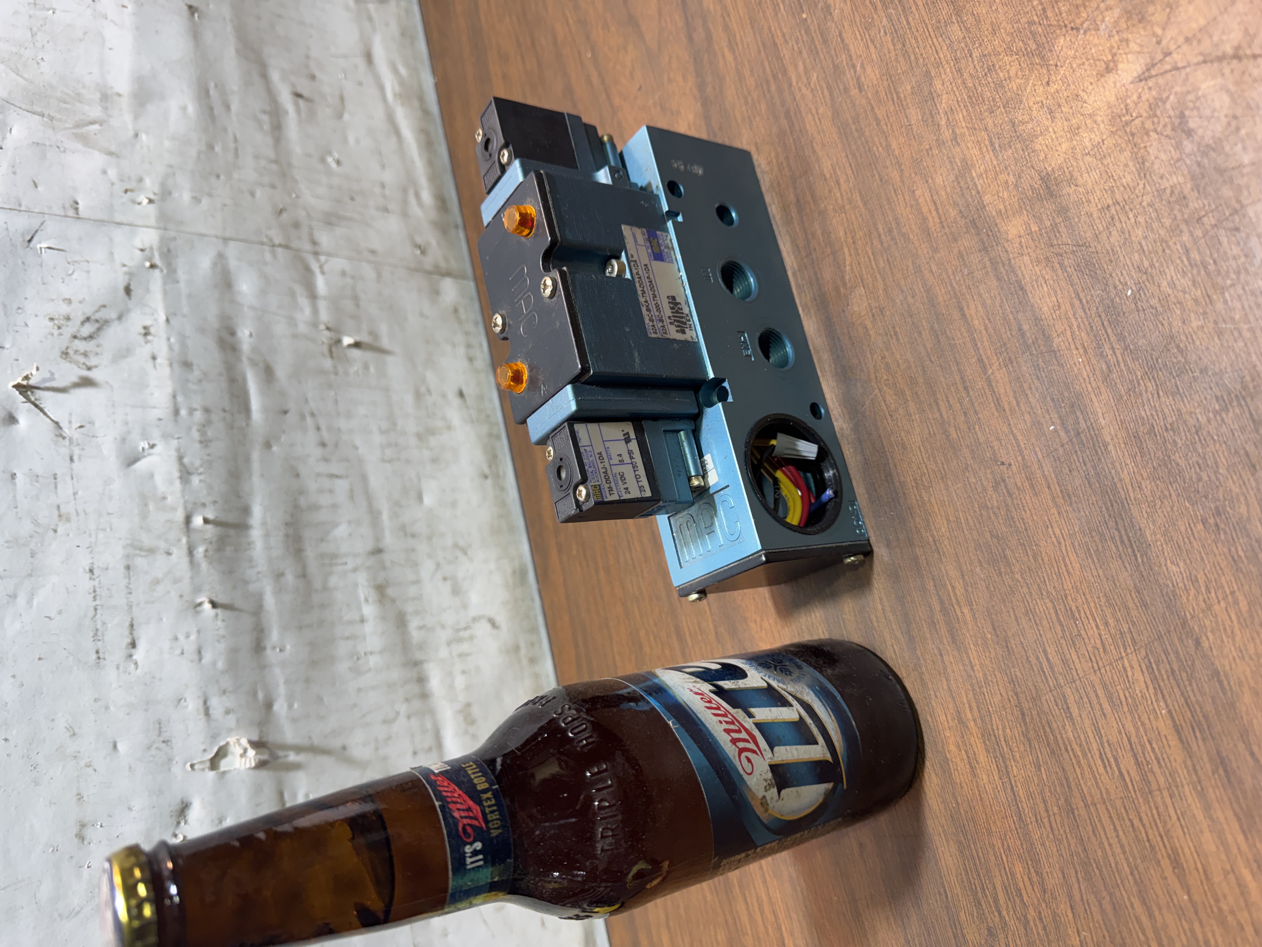 NEW!MAC 82A-BC-BKA-TM-DDAP-1DA Dual Solenoid Valve 82A-OA-BKA