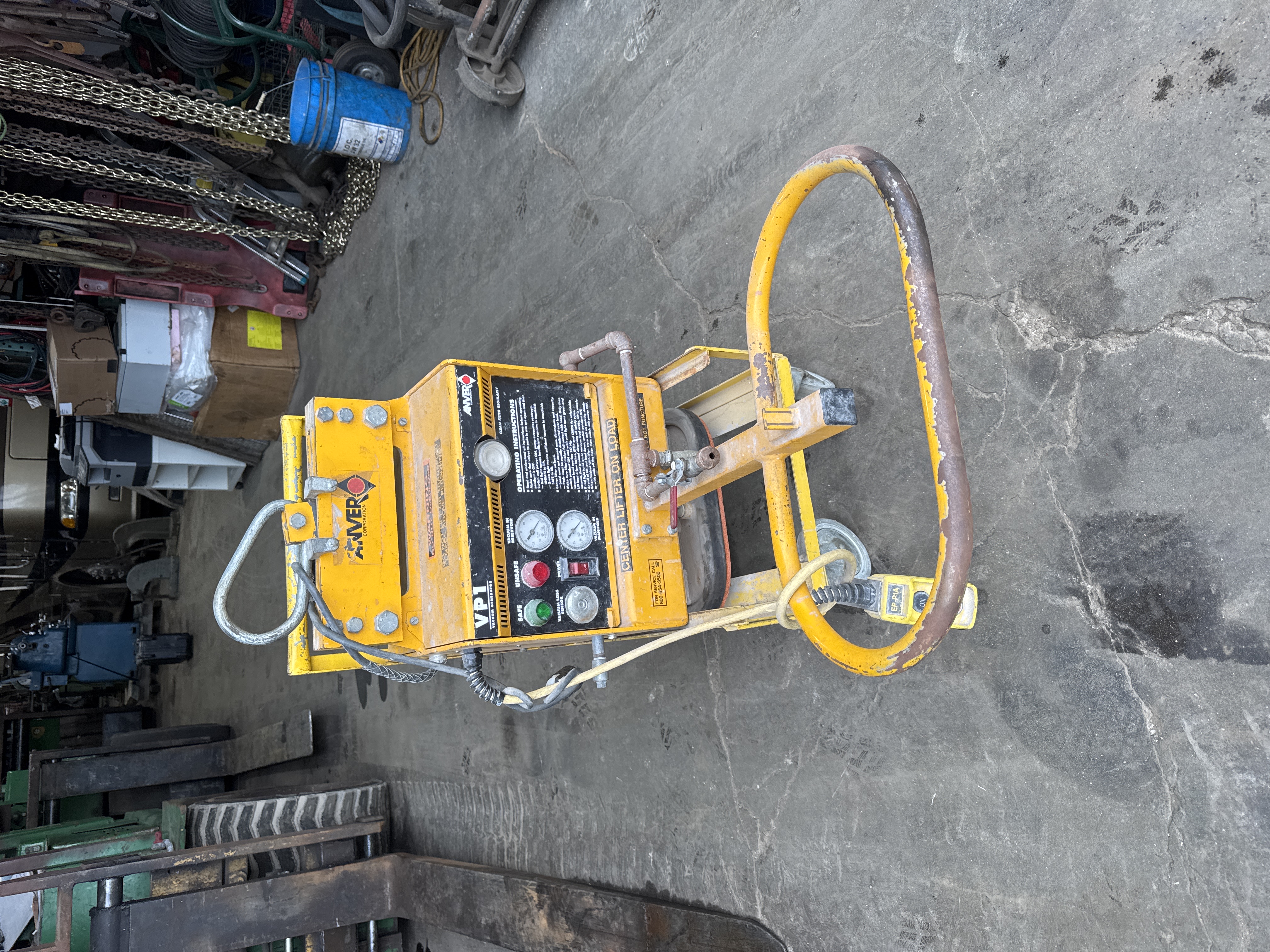 Anver VP1-AVL Vacuum Lifter w/Wheels 115V 15A Single Pad