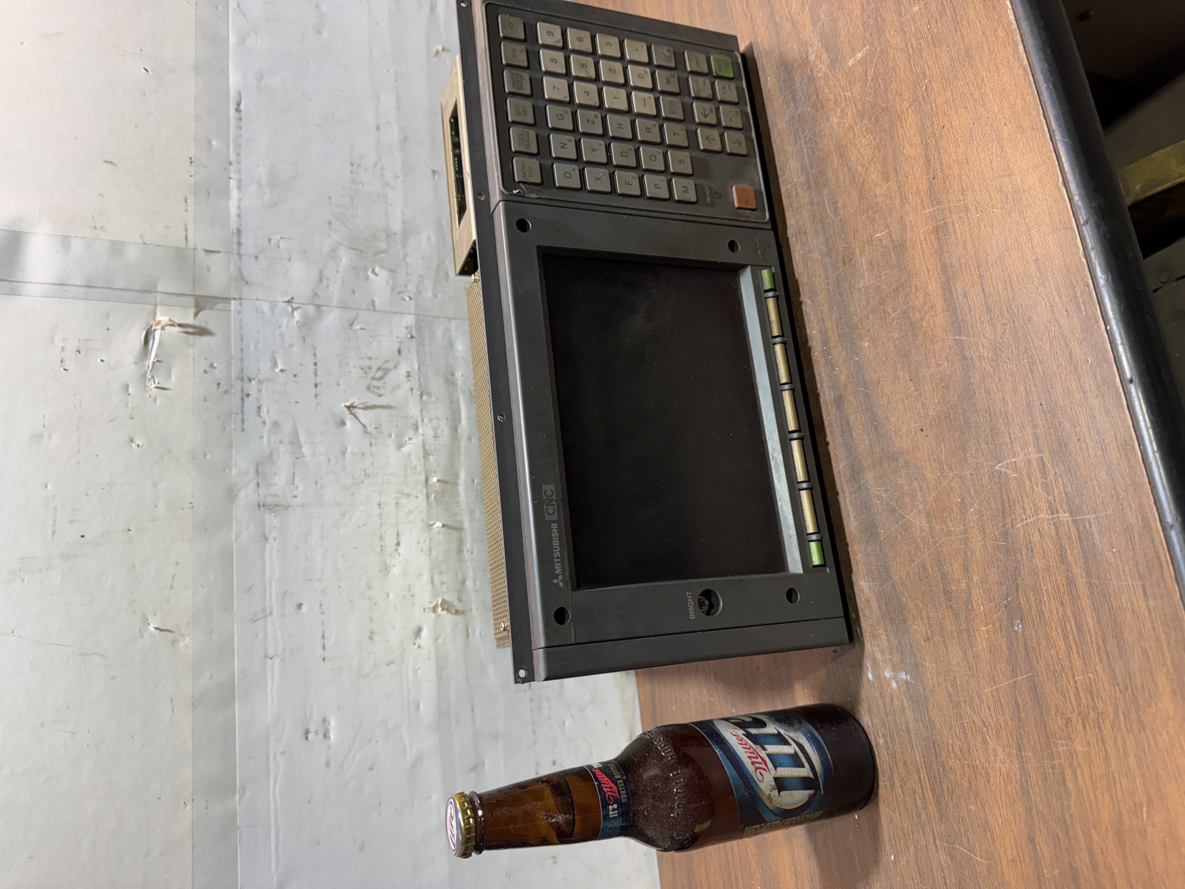 Mitsubishi CNC Operator Panel CRT Display MDT962B-1A BKO-NC6212