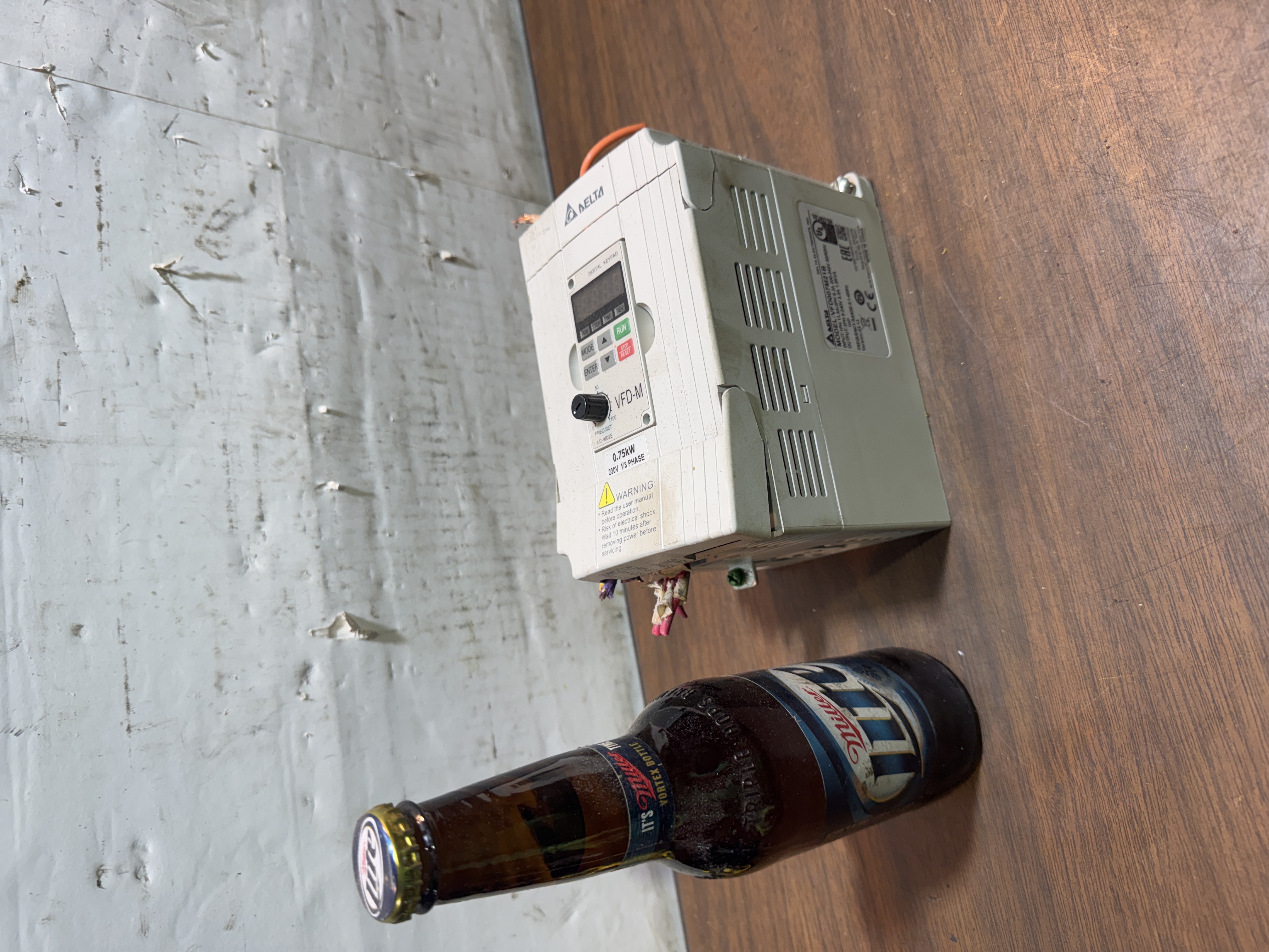 Delta VFD007M21B VFD-M 0.75kW 1HP 230V AC Drive Inverter