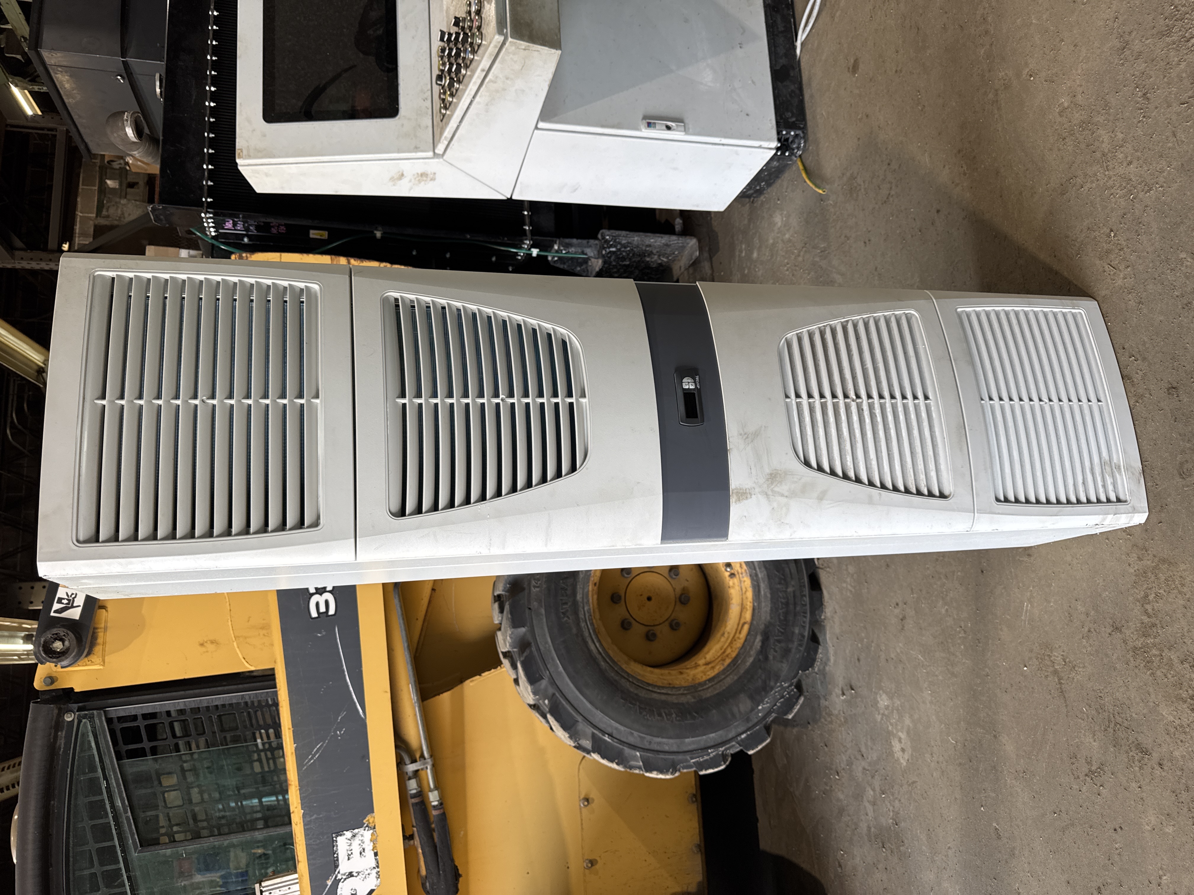 Rittal TopTherm SK 3328540 Enclosure Cooling Unit 400/460V R134a