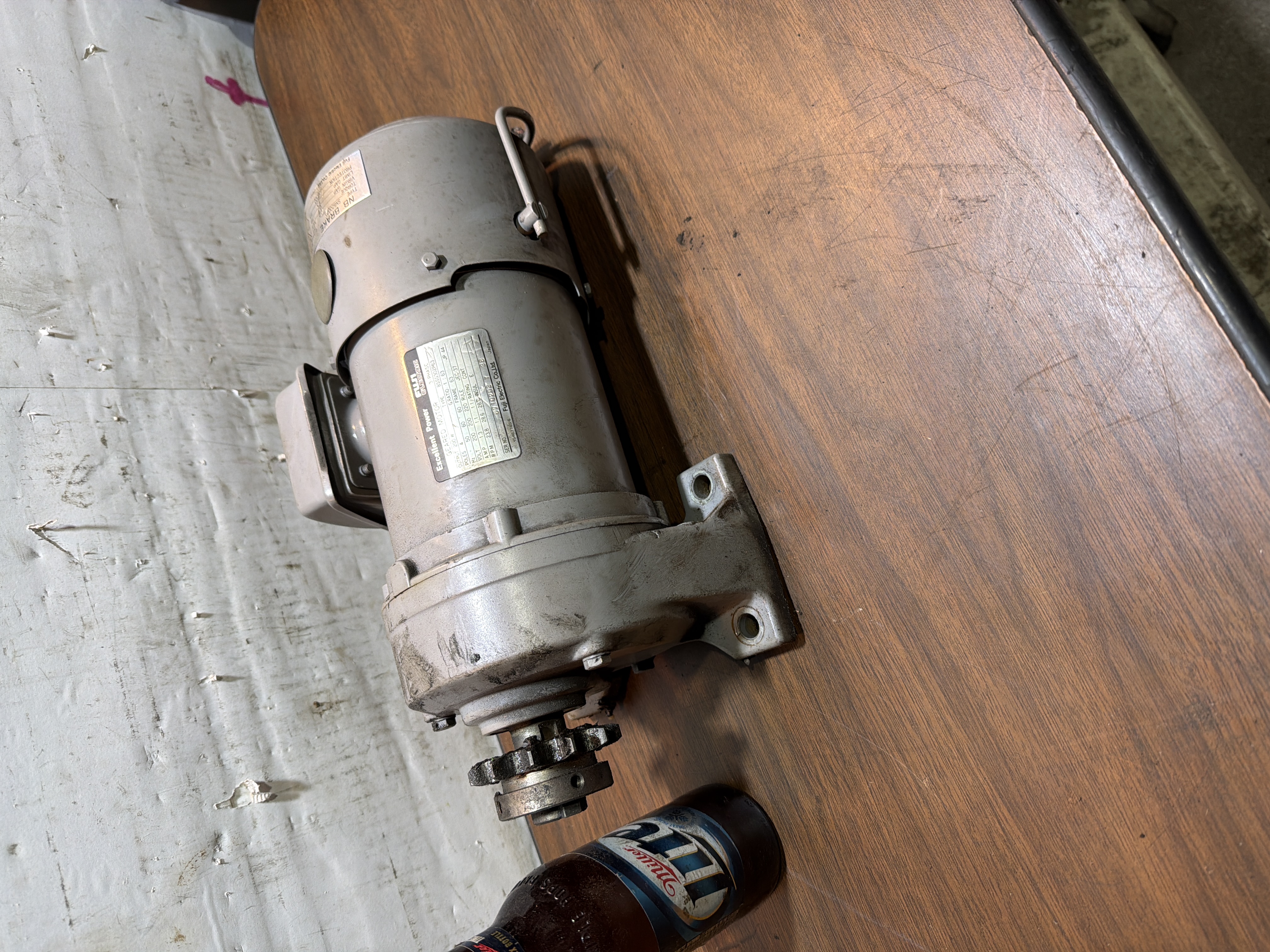 Fuji Electric BSSG302P63 Geared Motor w/Brake 200W 3-Phase 220V